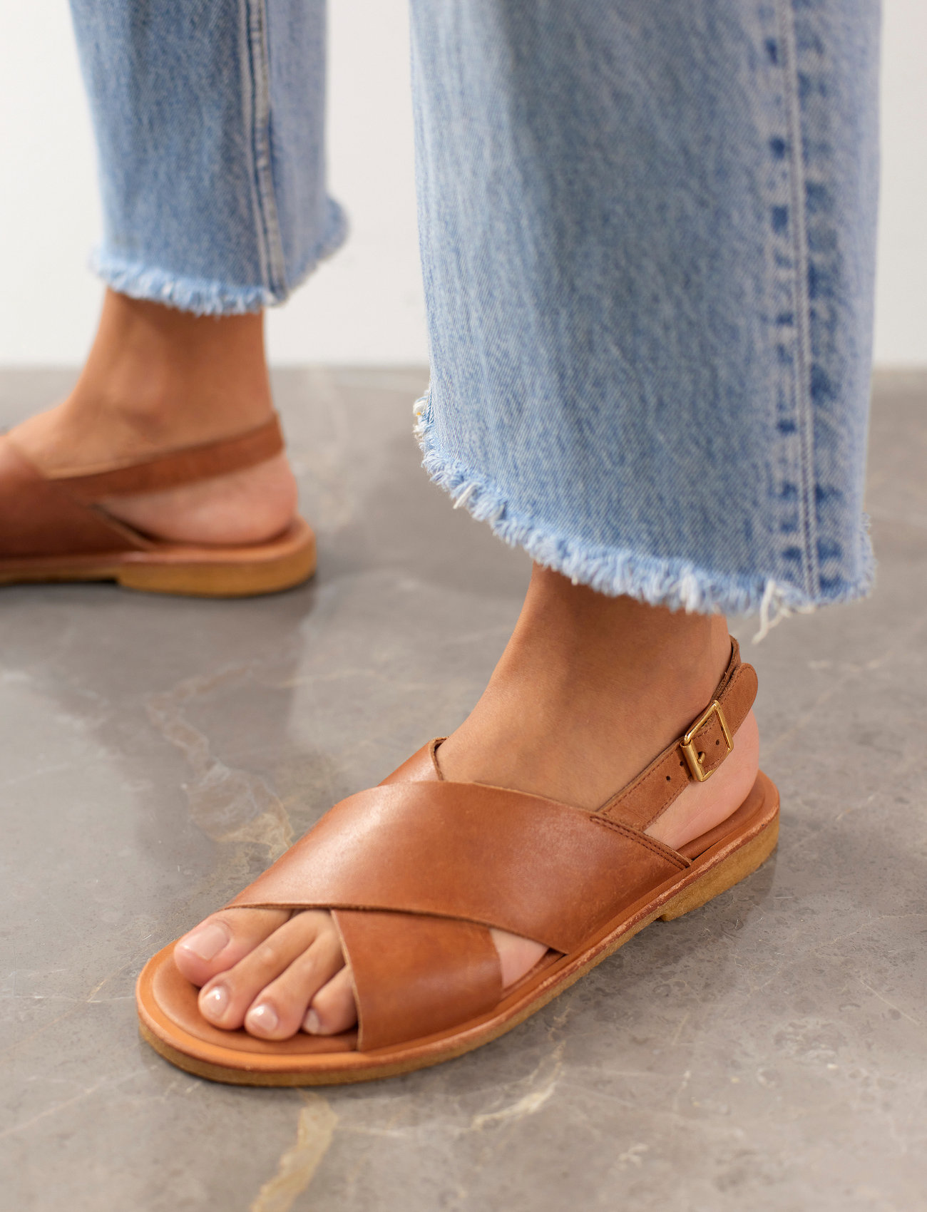 ANGULUS - Sandals - flat - open toe - op - flate sandaler - 1789 tan - 0