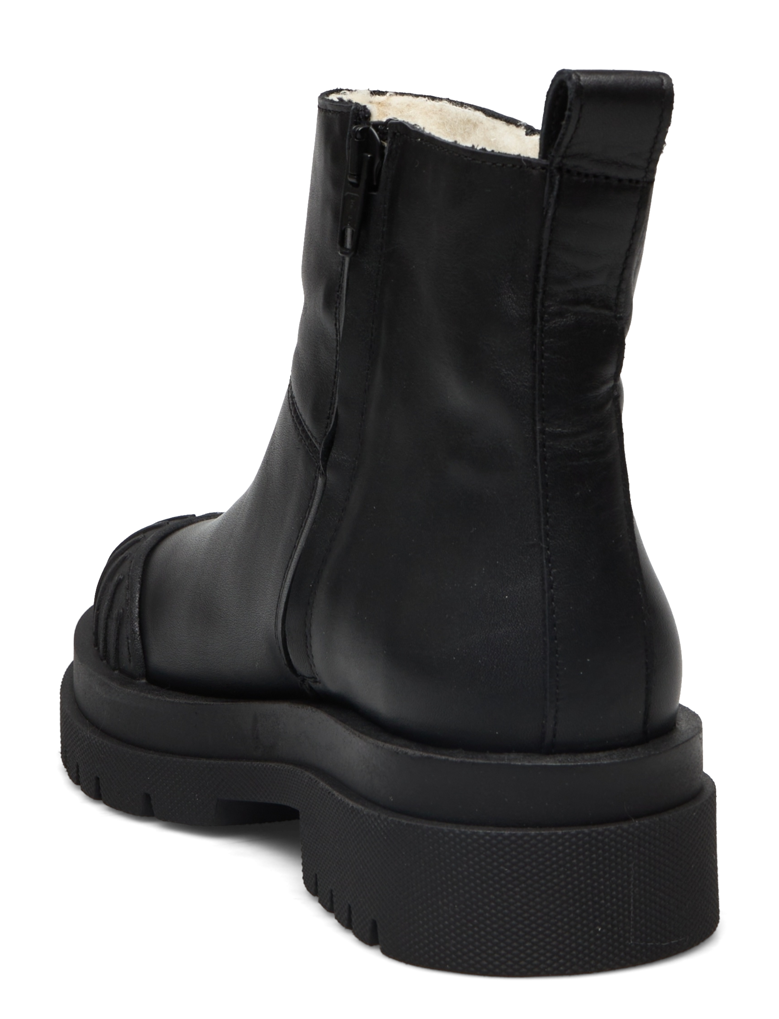 Boots Flat 3
