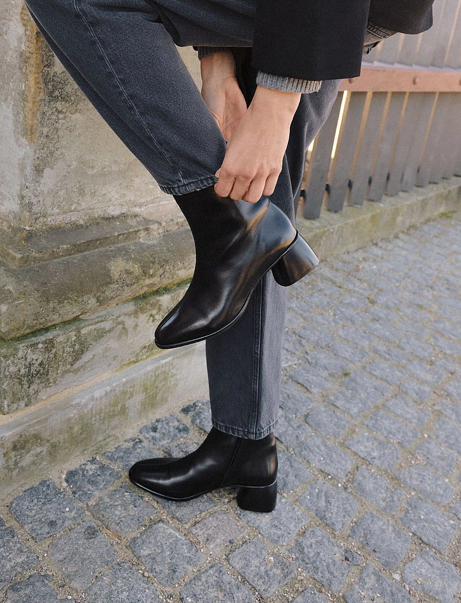 ANGULUS - Bootie - block heel - with zippe - stiefeletten mit absatz - 1604/001 black/black - 0