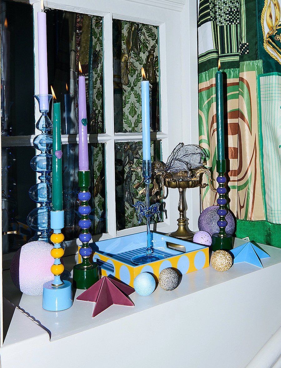 Anna + Nina - Tough Love Green/Purple Candle Set of 2 - pikad küünlad - multicolor - 0