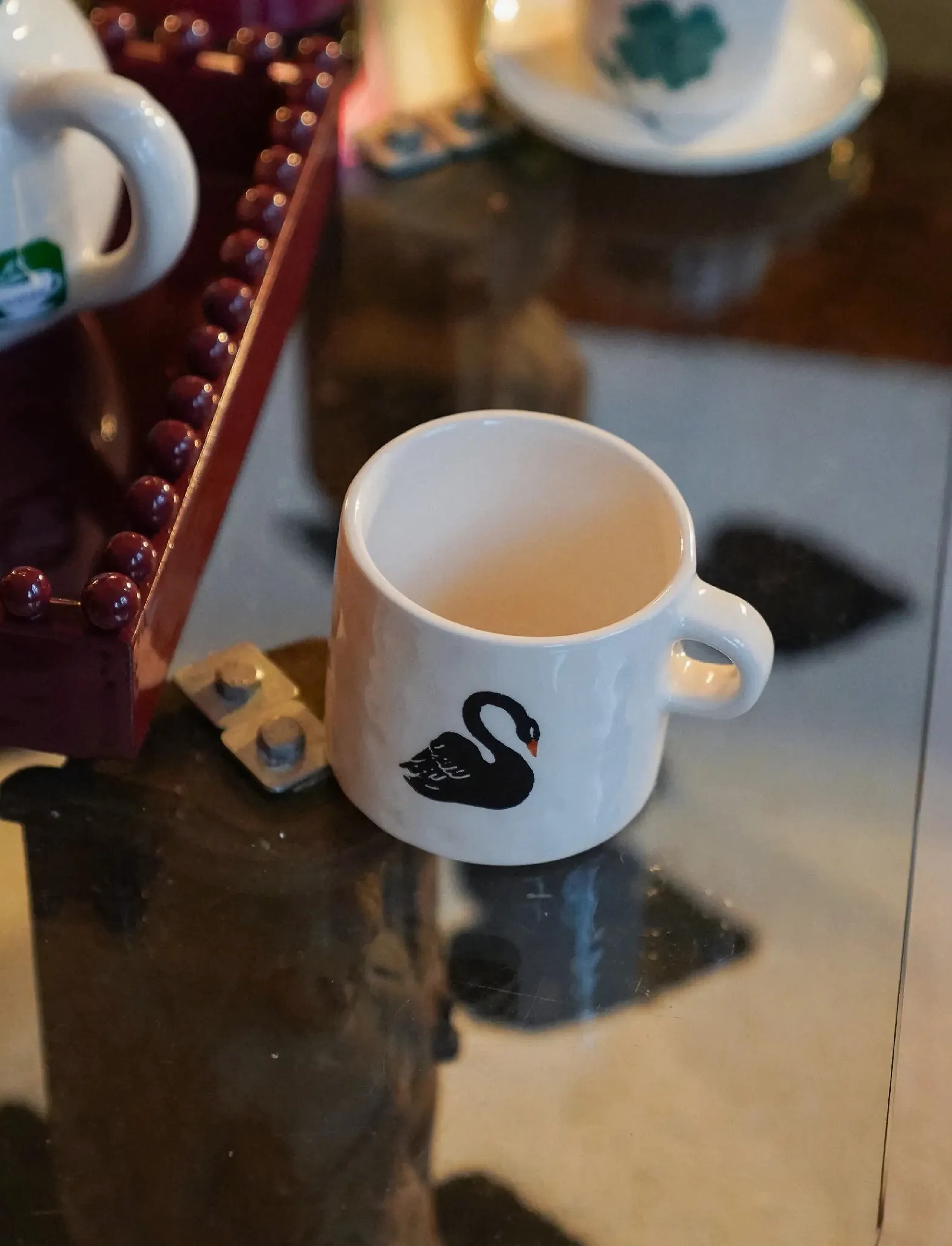 Anna + Nina Black Swan Mug, 355 ml, Cream, Kopper & Krus > Kaffekopper, Unisex