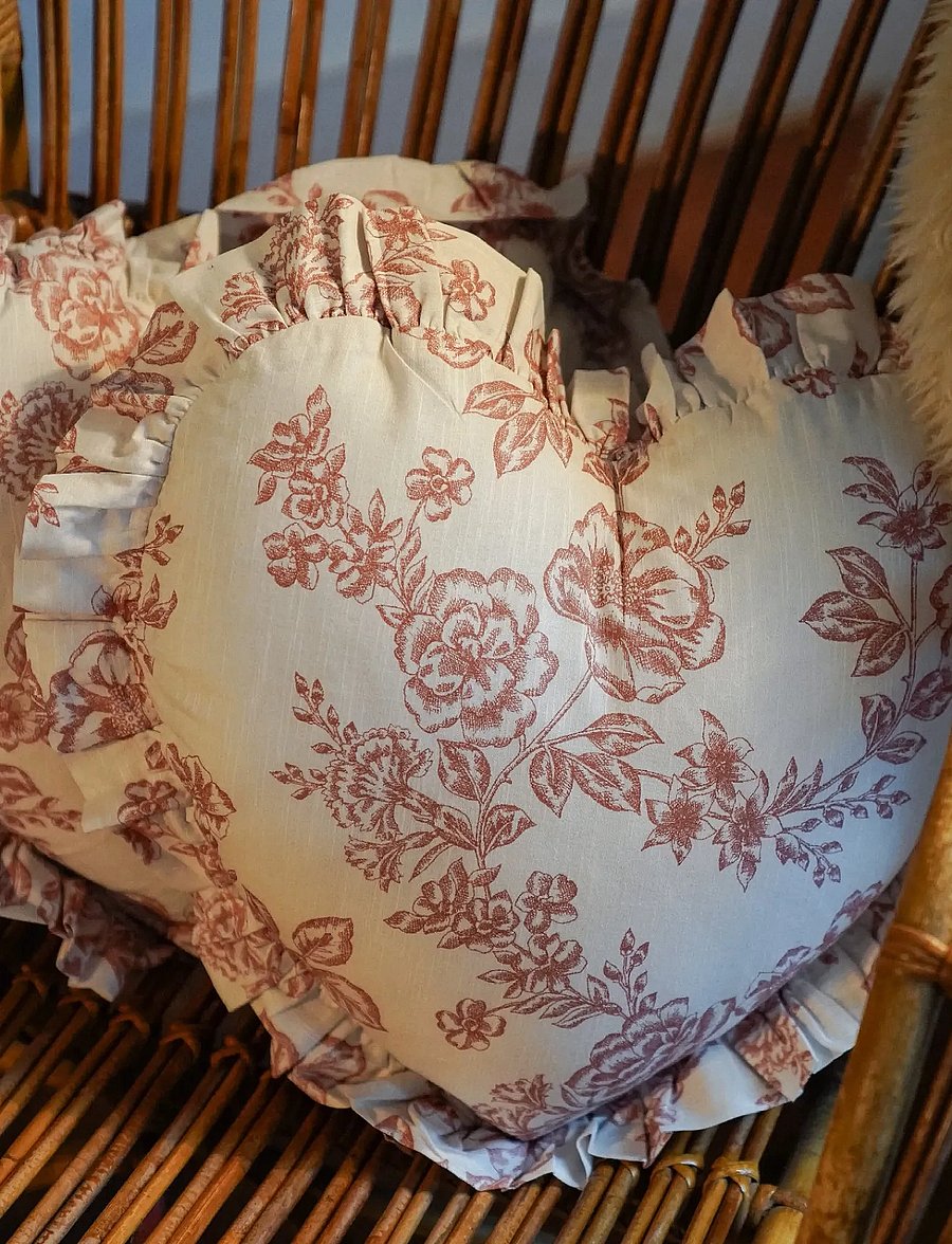 Anna + Nina - Whimsical Rose Heart Cushion - kissen - multicolour - 2