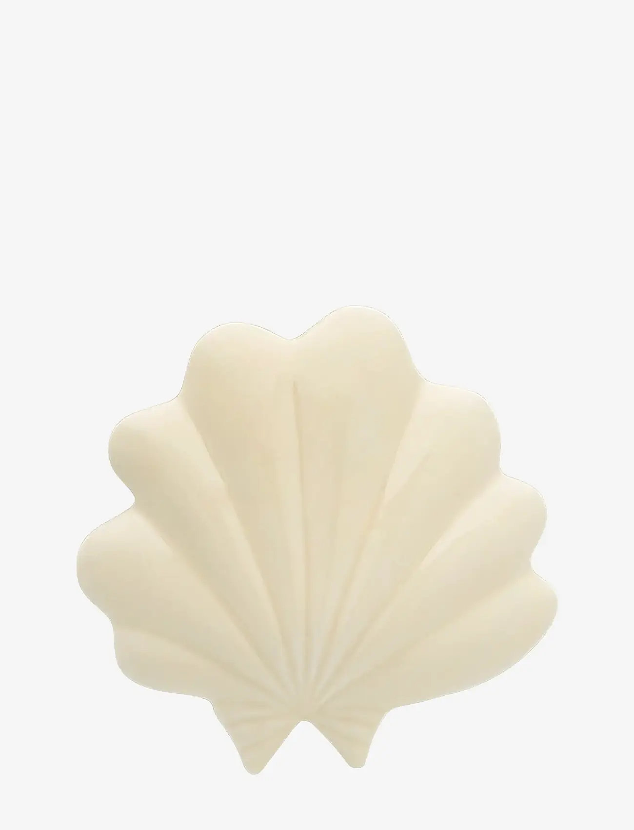 Anna + Nina - Shell Wall Decoration - seinakaunistused - white - 0