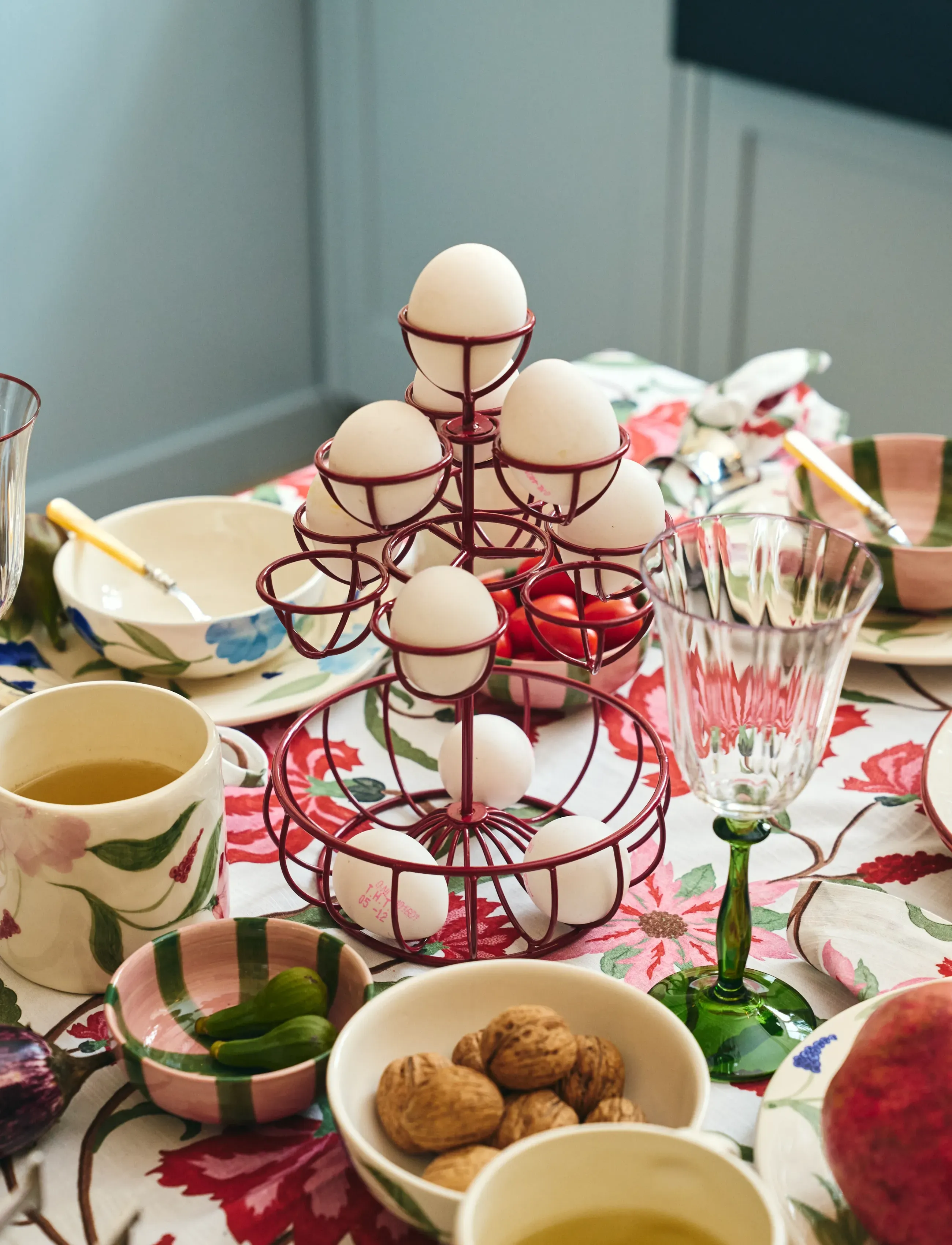Anna + Nina - Eggy Delight Egg Stand - Æggebægre - red - 0