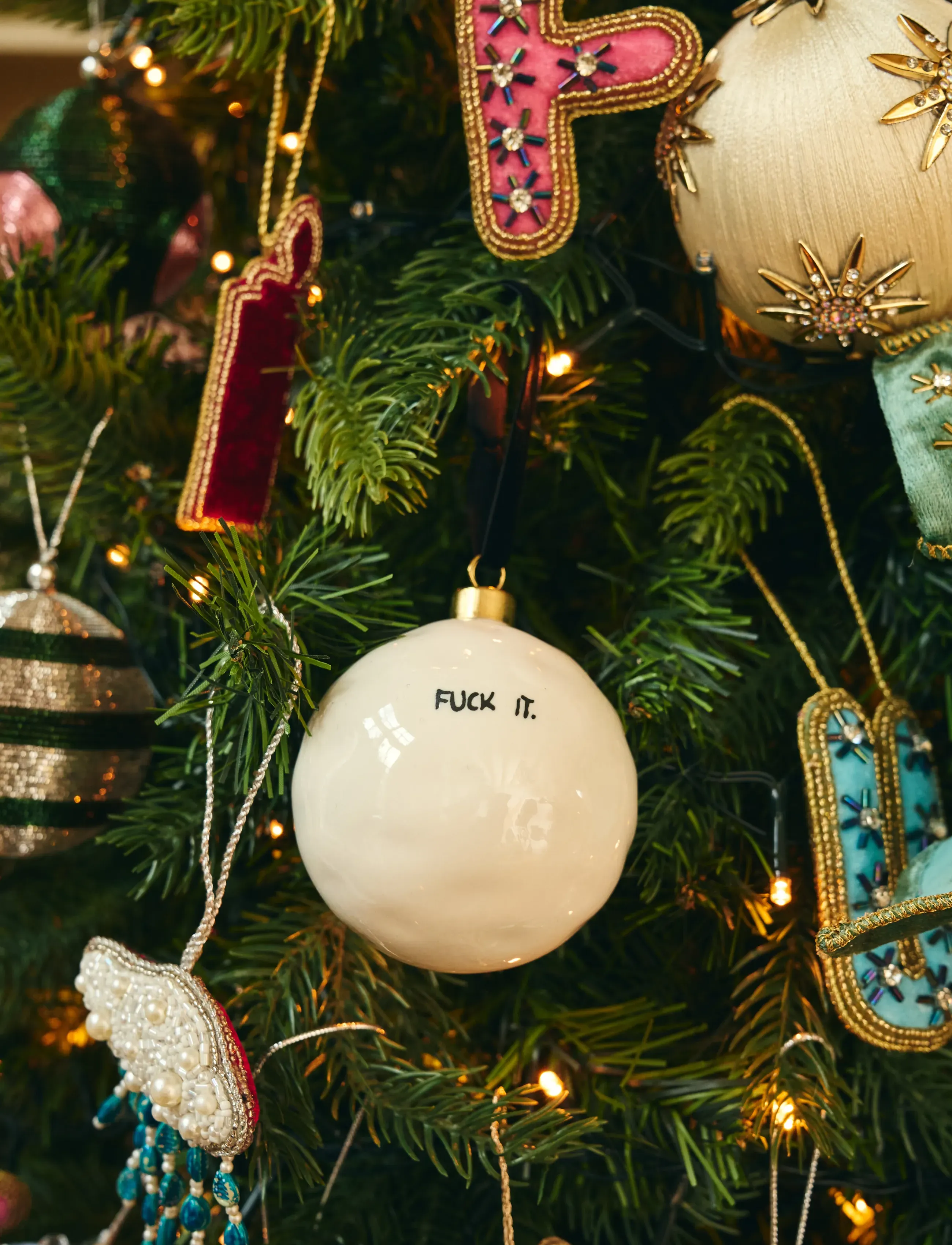 Anna + Nina - Fuck It Ornament - white - 0
