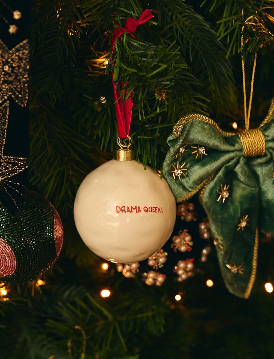 Anna + Nina - Drama Queen Ornament - weihnachtskugeln - white - 0