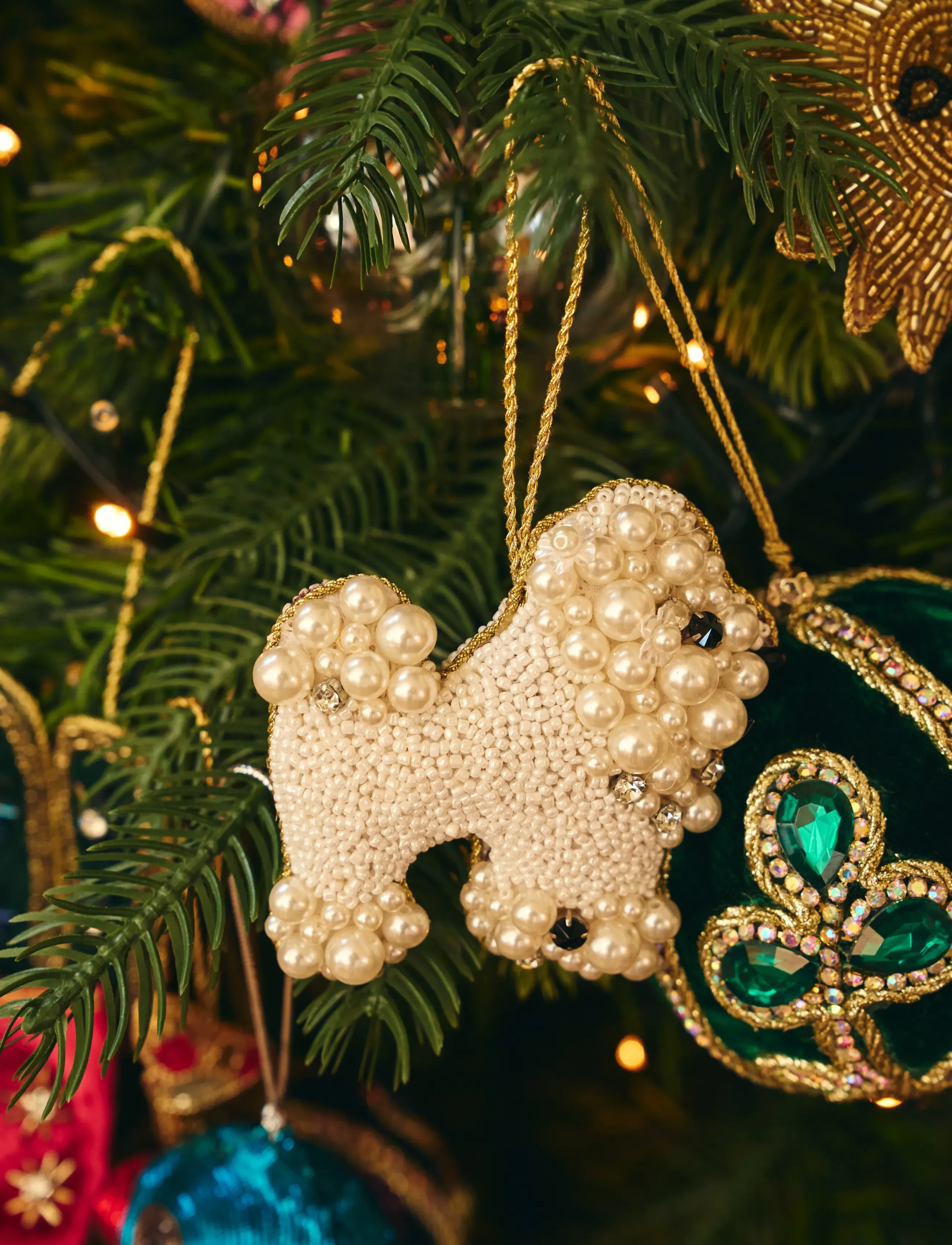 Anna + Nina - Beaded Poodle Ornament - weihnachtskugeln - white - 0