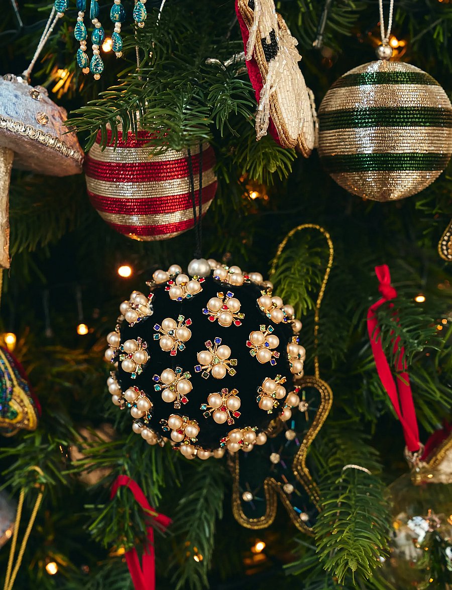 Anna + Nina - Pearly Delight Noir Ornament - weihnachtskugeln - black - 0