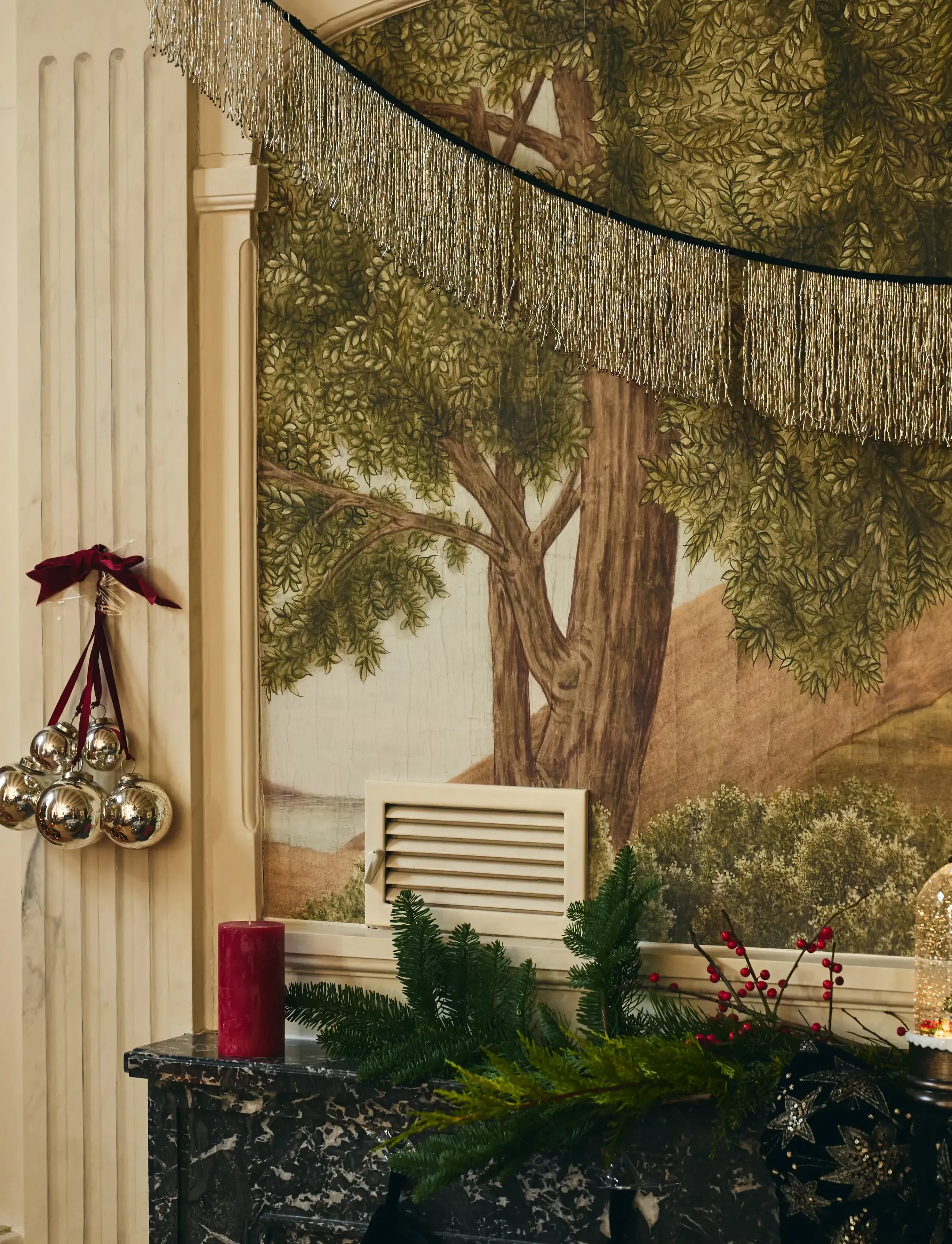 Anna + Nina - Beaded Frosted Icicle Garland - multicolor - 0