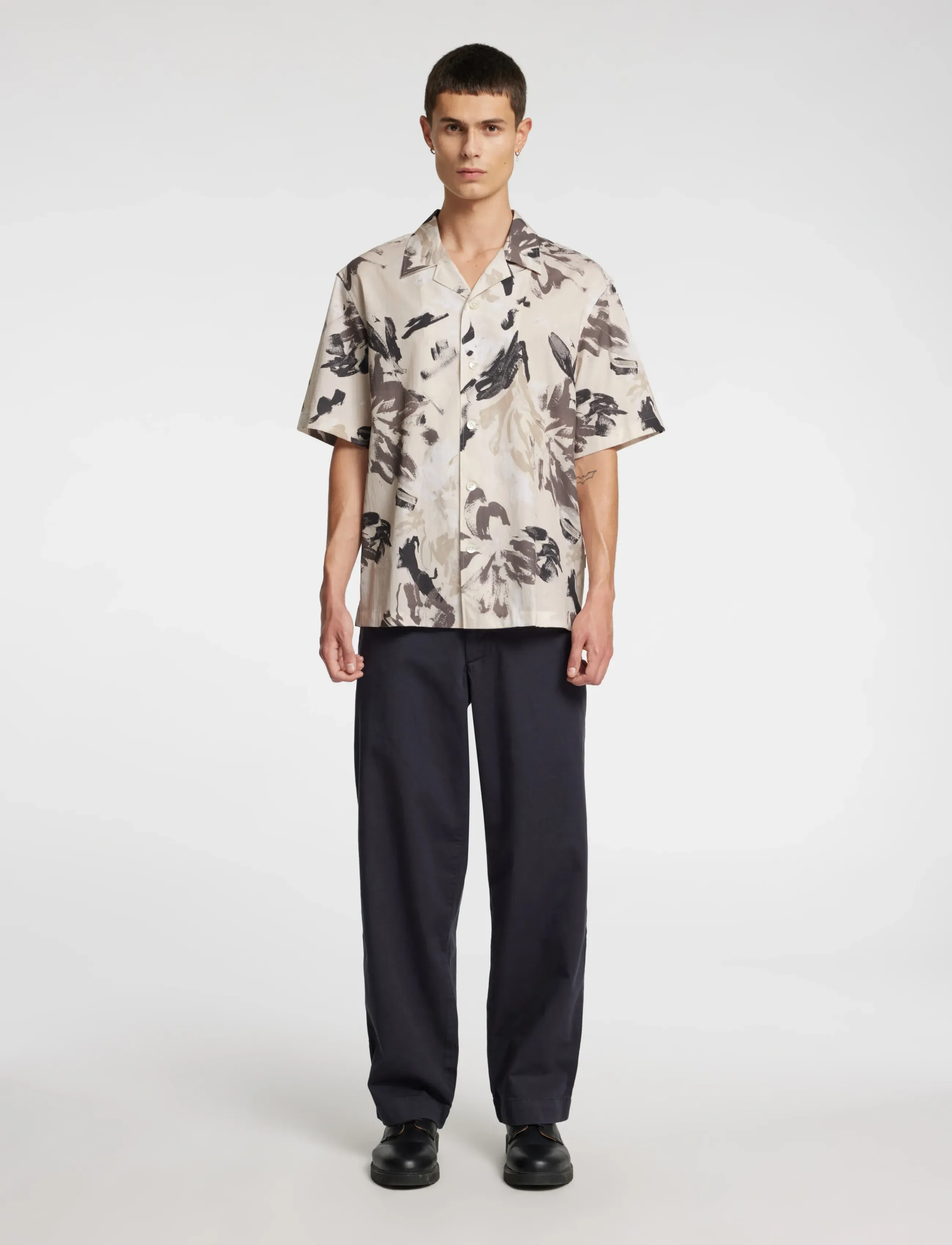Annarr - ANRRELAXALFRED-AOP SHIRT SS - birch - 4