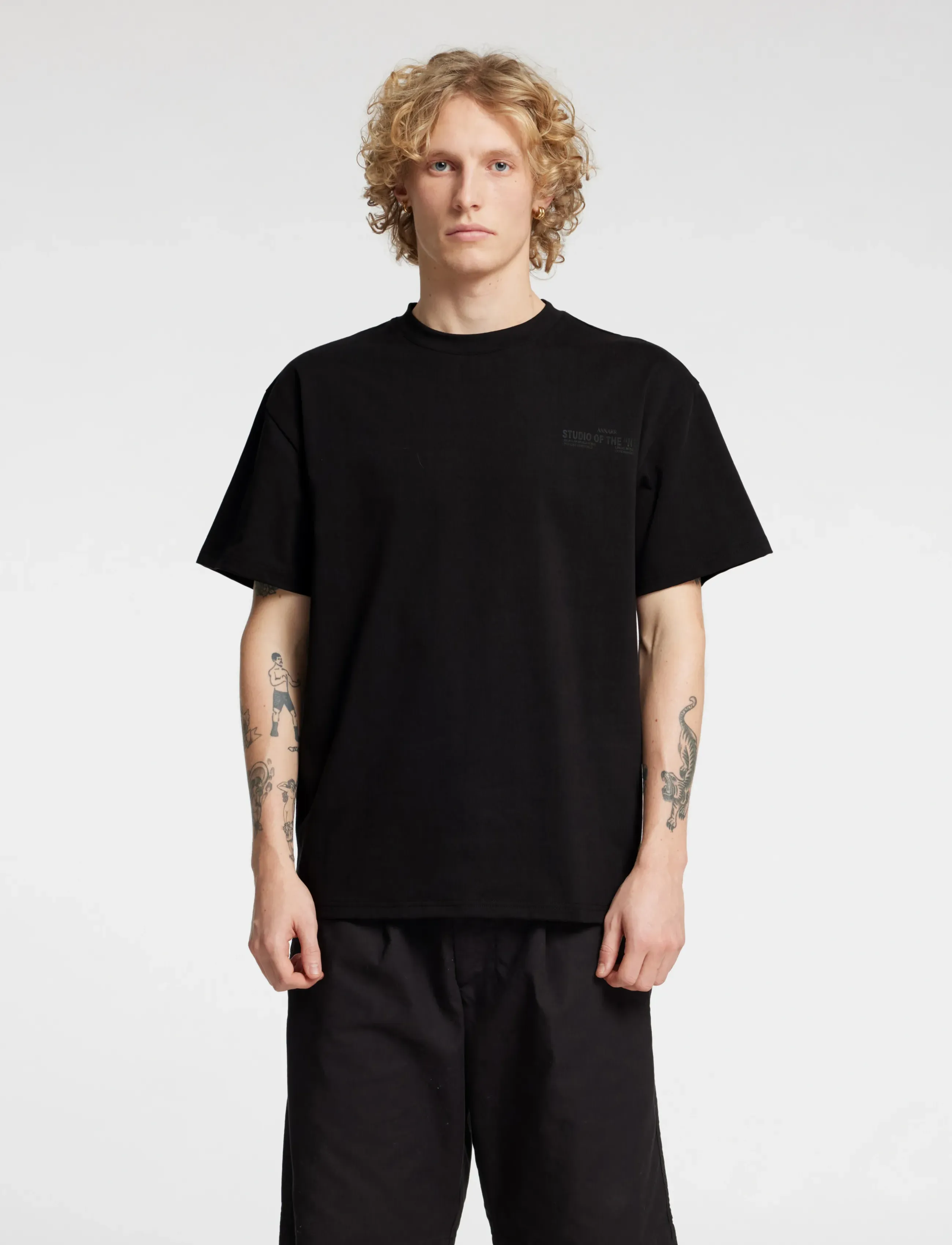 Annarr Anrravi Studio Ss Tee, S, Black, T-Shirts > Kortærmede, Herre