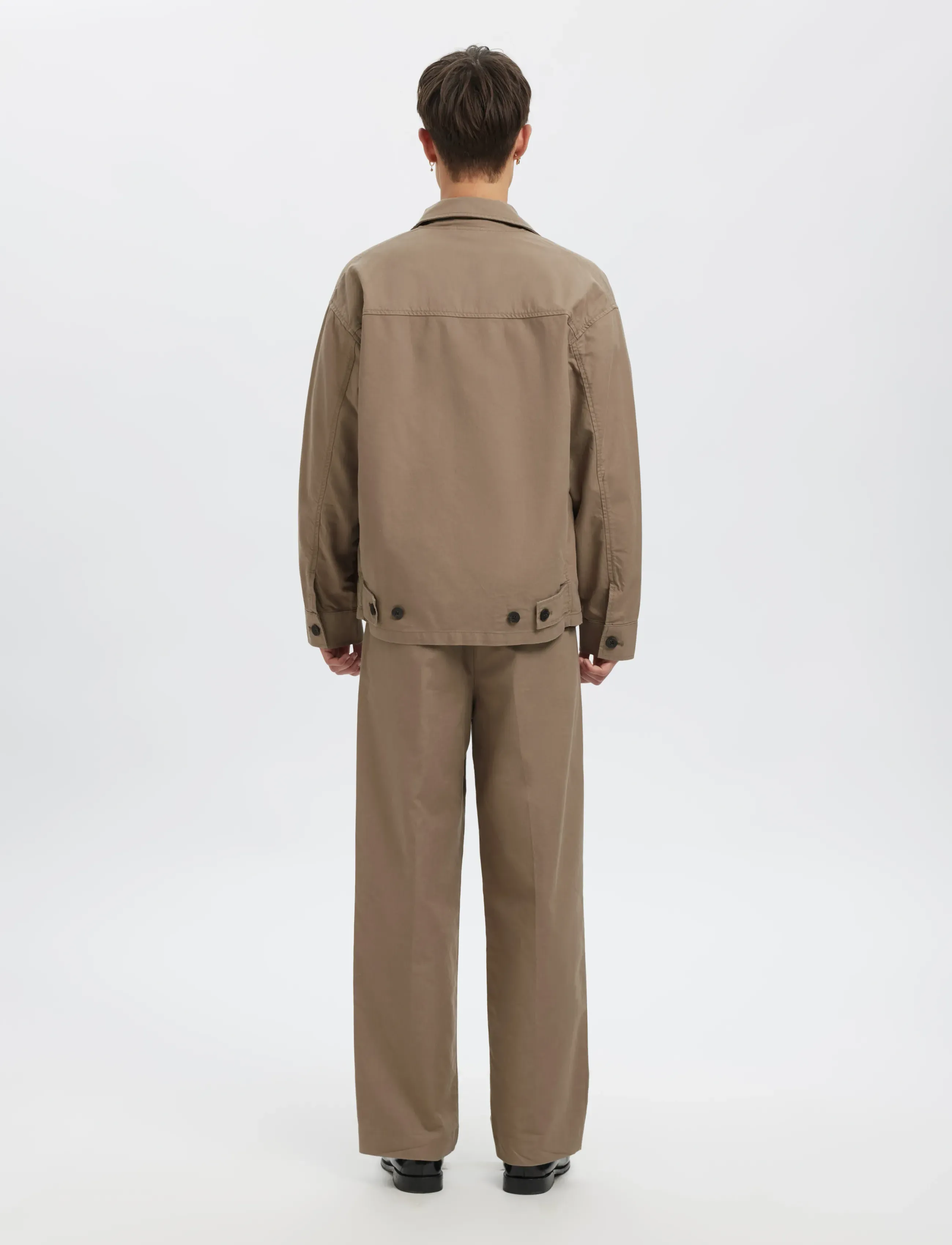 Anrtyrell Jacket 2