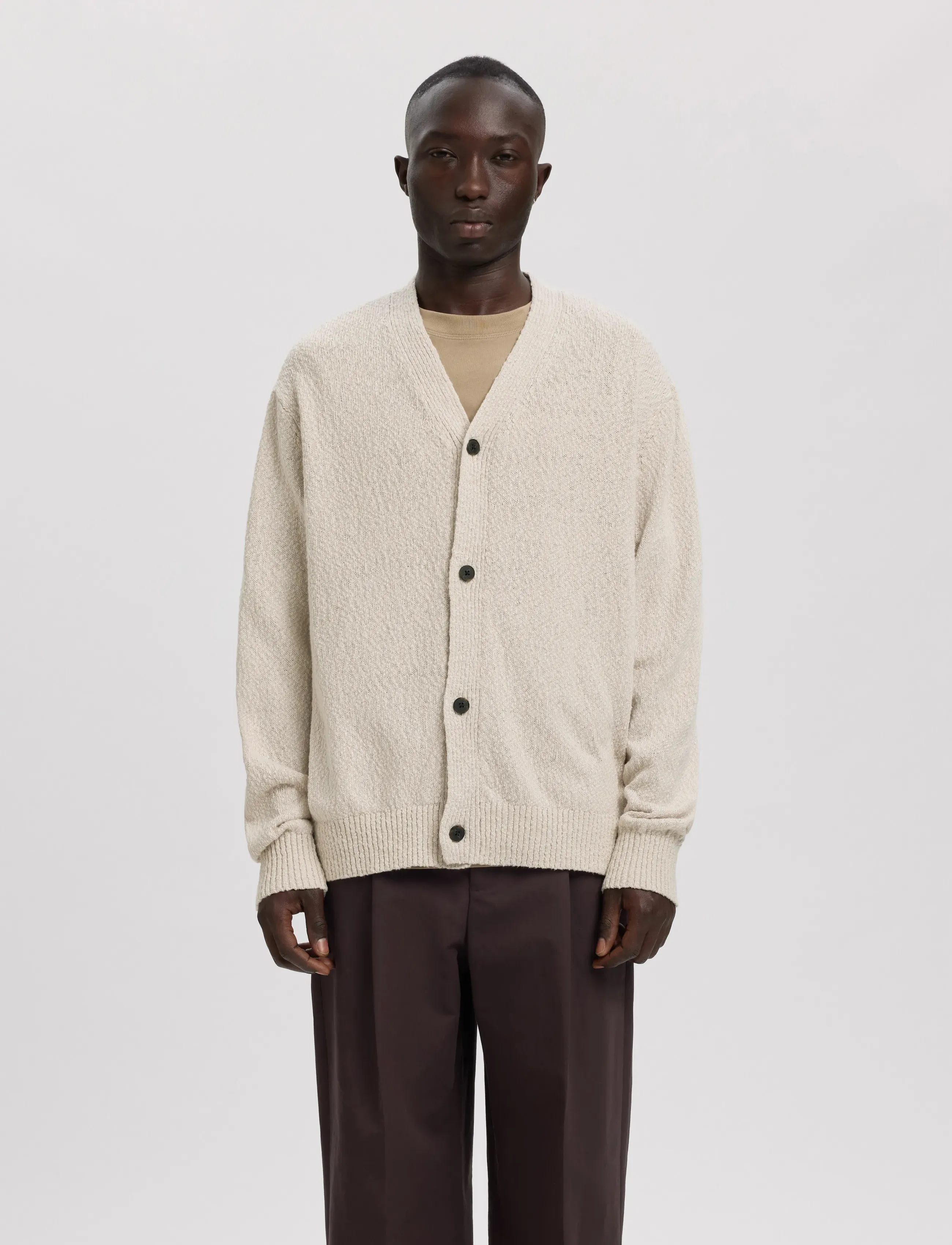 Annarr Anrrolf Boucle Ls Knit V-Neck Cardigan, Mænd, Bouclé V-Hals Cardigan, Cream, Str: L