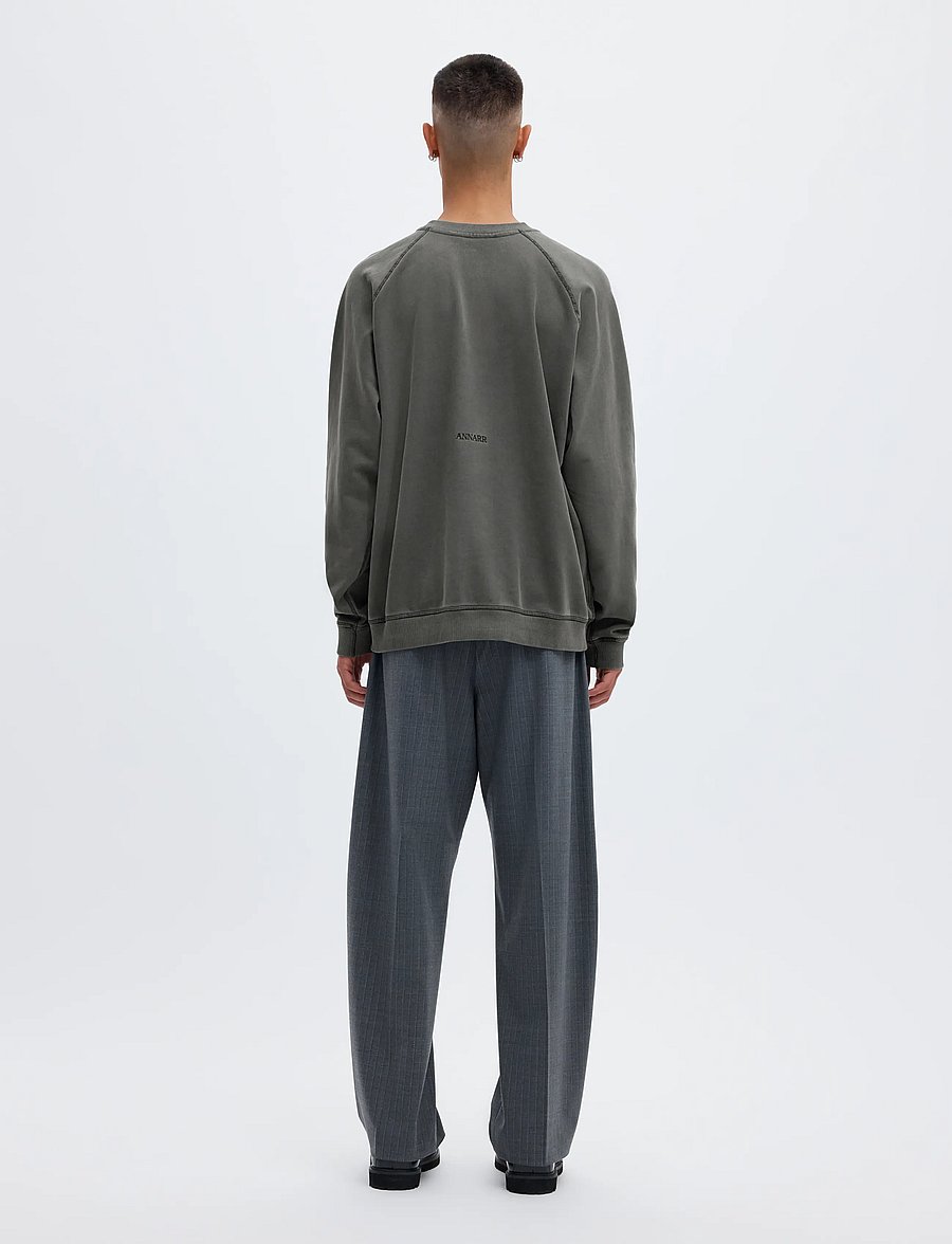 Annarr - ANRHACKETT RAGLAN CREW NECK SWEAT - shoppa efter tillfälle - forged iron - 3