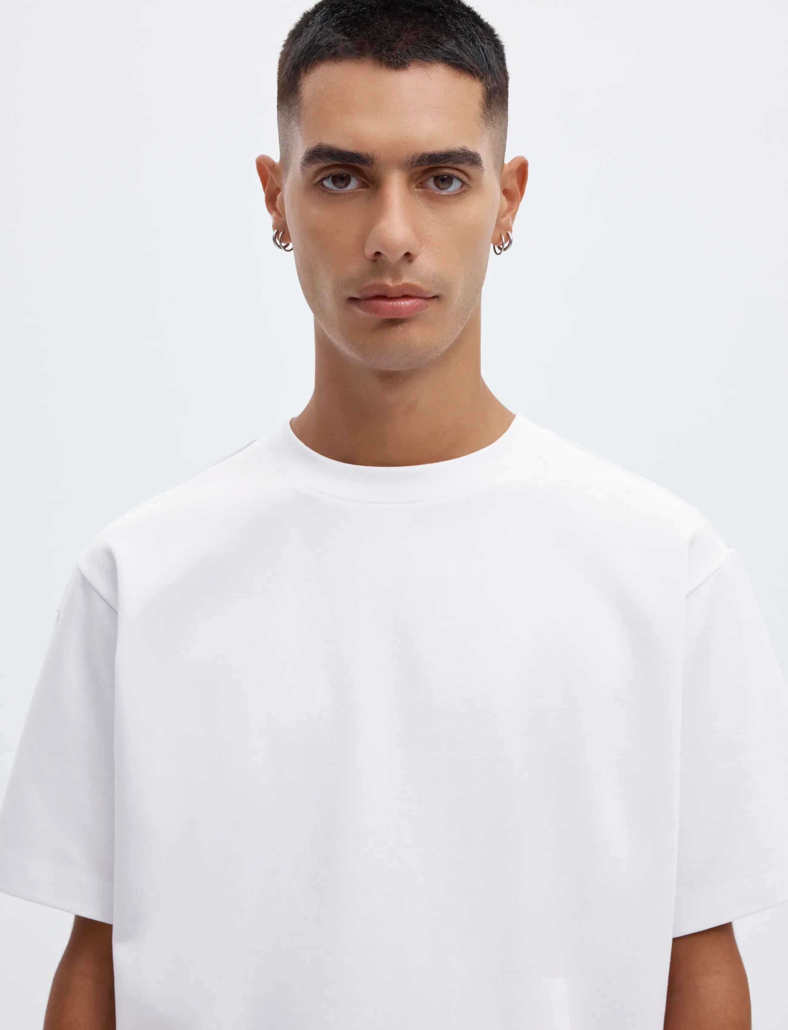 Annarr - ANRISAK LOGO SS O-NECK TEE - short-sleeved t-shirts - brilliant white - 5