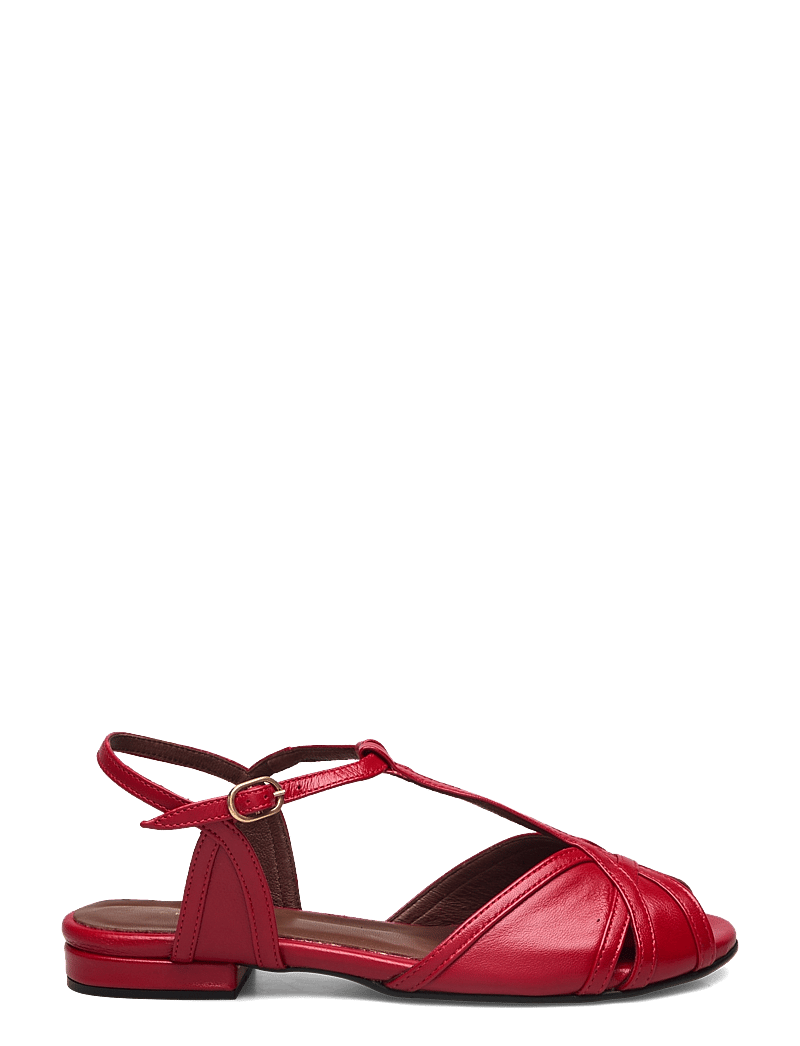 Anonymous Copenhagen - Therese 20 - platta sandaler - shiny lamb ruby red - 1