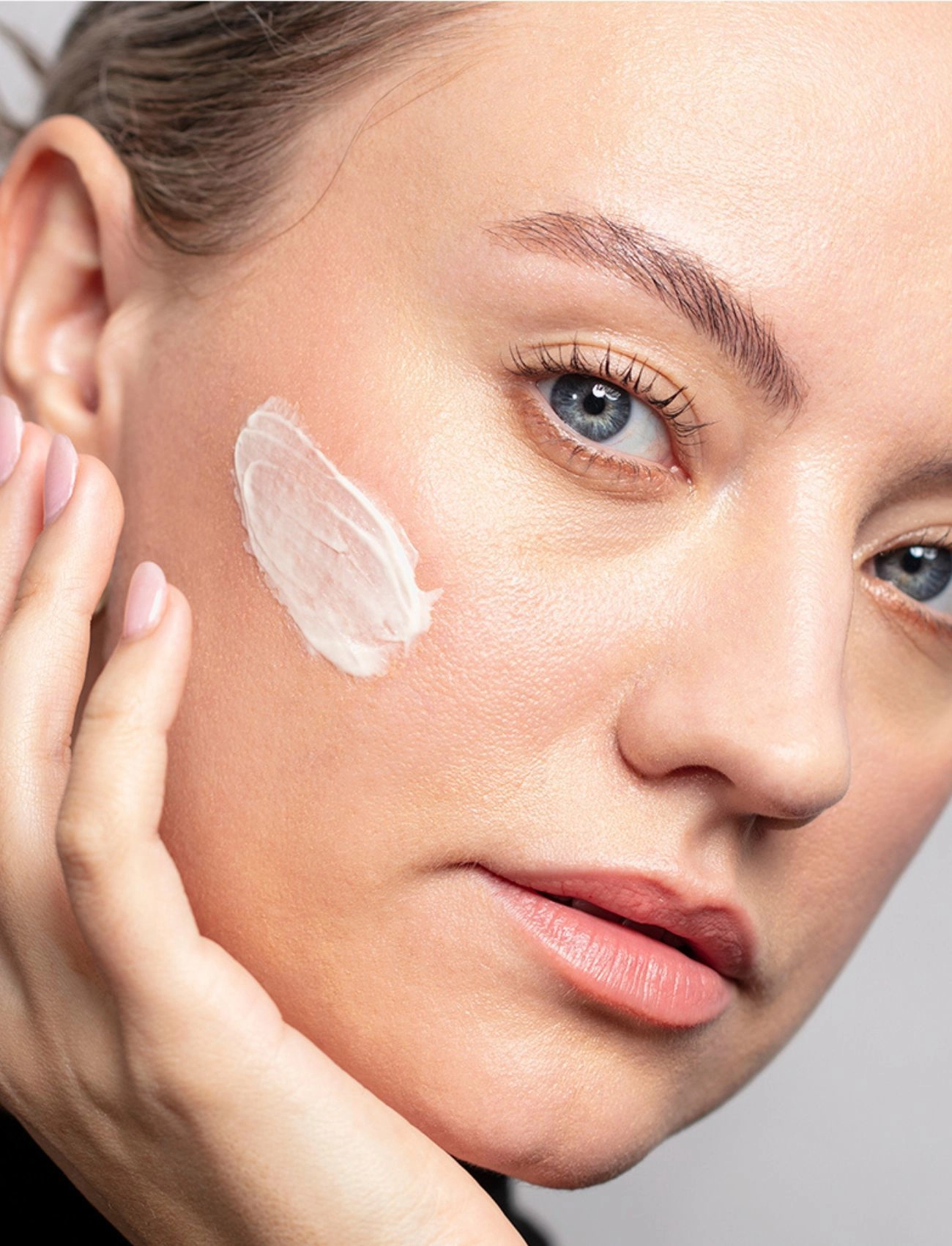 Rejoice Light Facial Day Cream 3