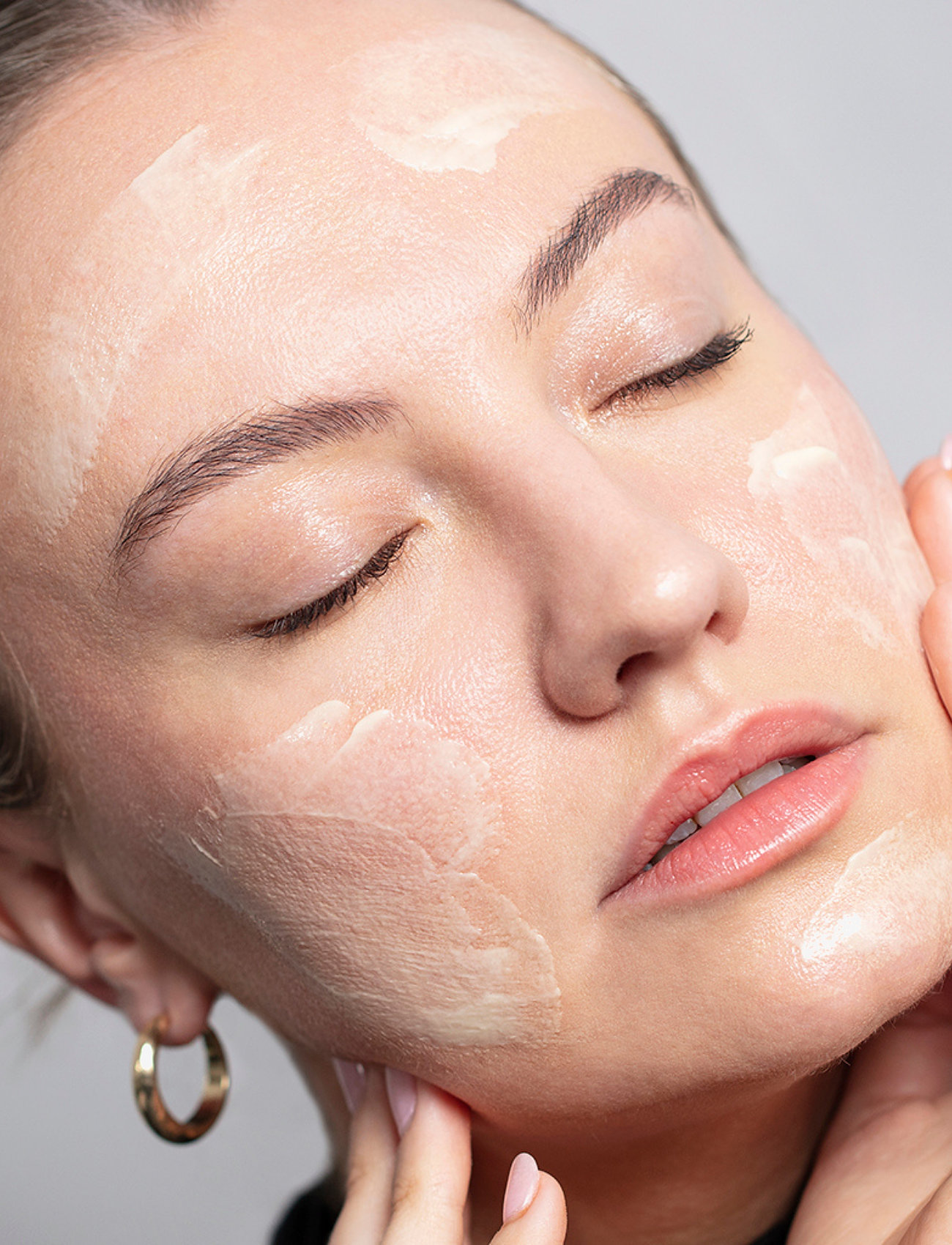 Antipodes - Halo Brightening Mud Mask - detox masker - halo brightening mud mask - 2