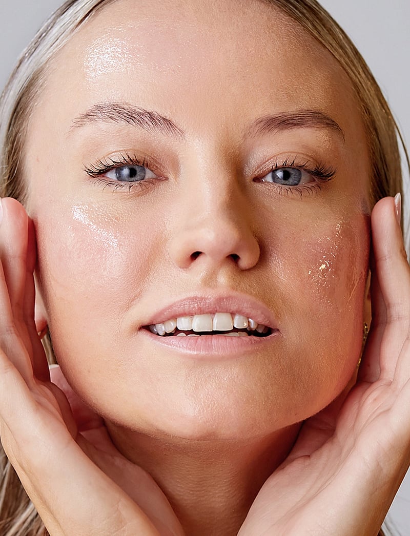 Antipodes - Gospel Vitamin C Cleanser - rensegels - gospel vitamin c cleanser - 2