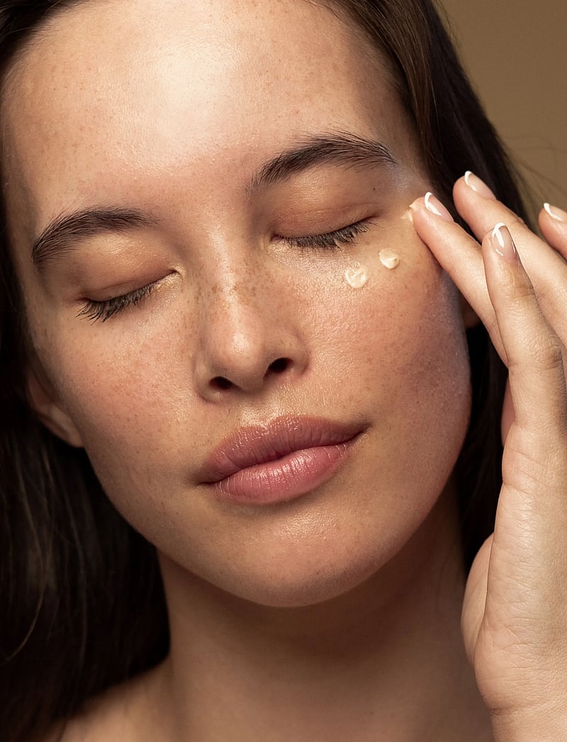 Antipodes - Kiwi Seed Gold Luminous Eye Cream - eye cream - kiwi seed gold luminous eye cream - 0