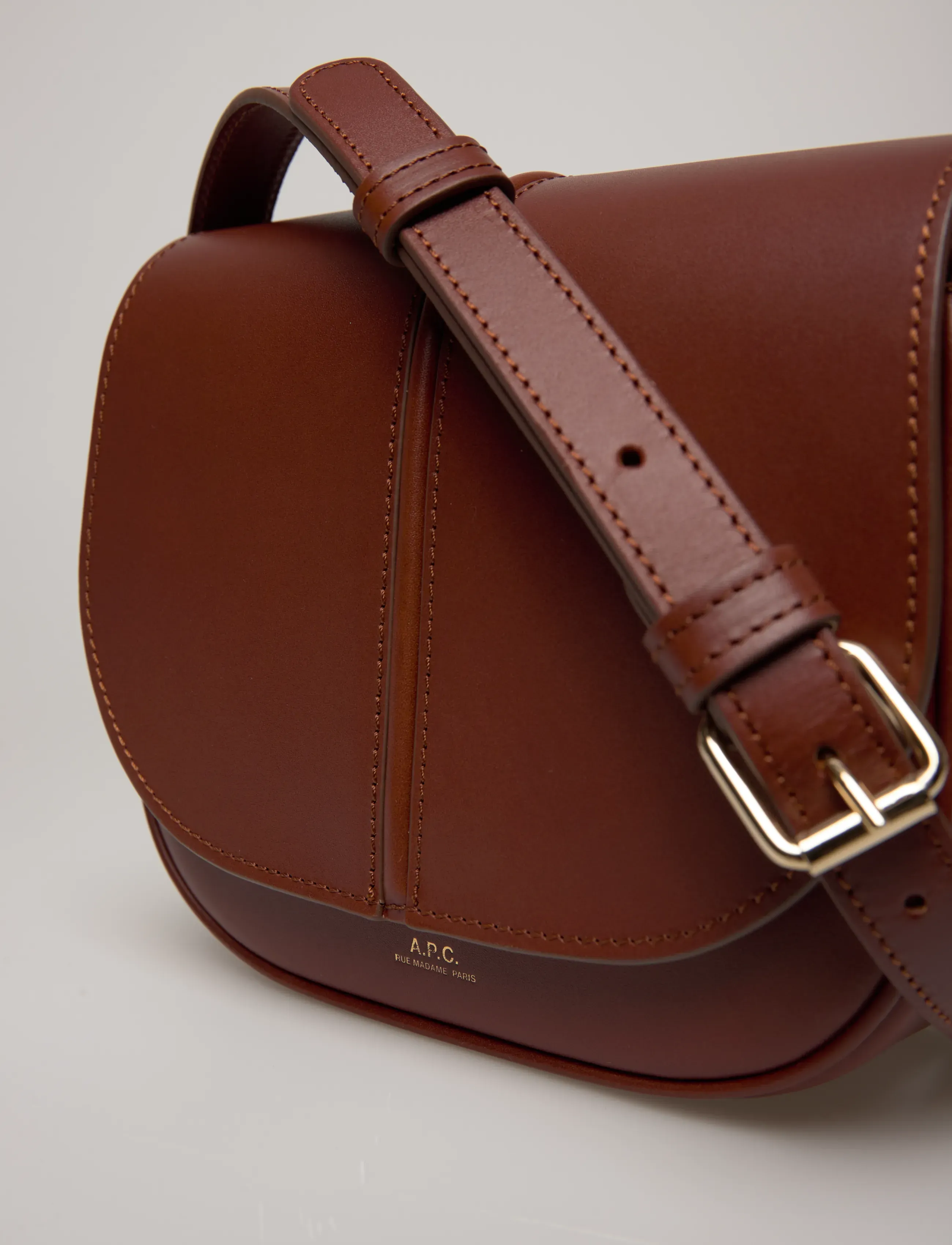 A.P.C. - sac geneve - crossbody bags - noisette - 4