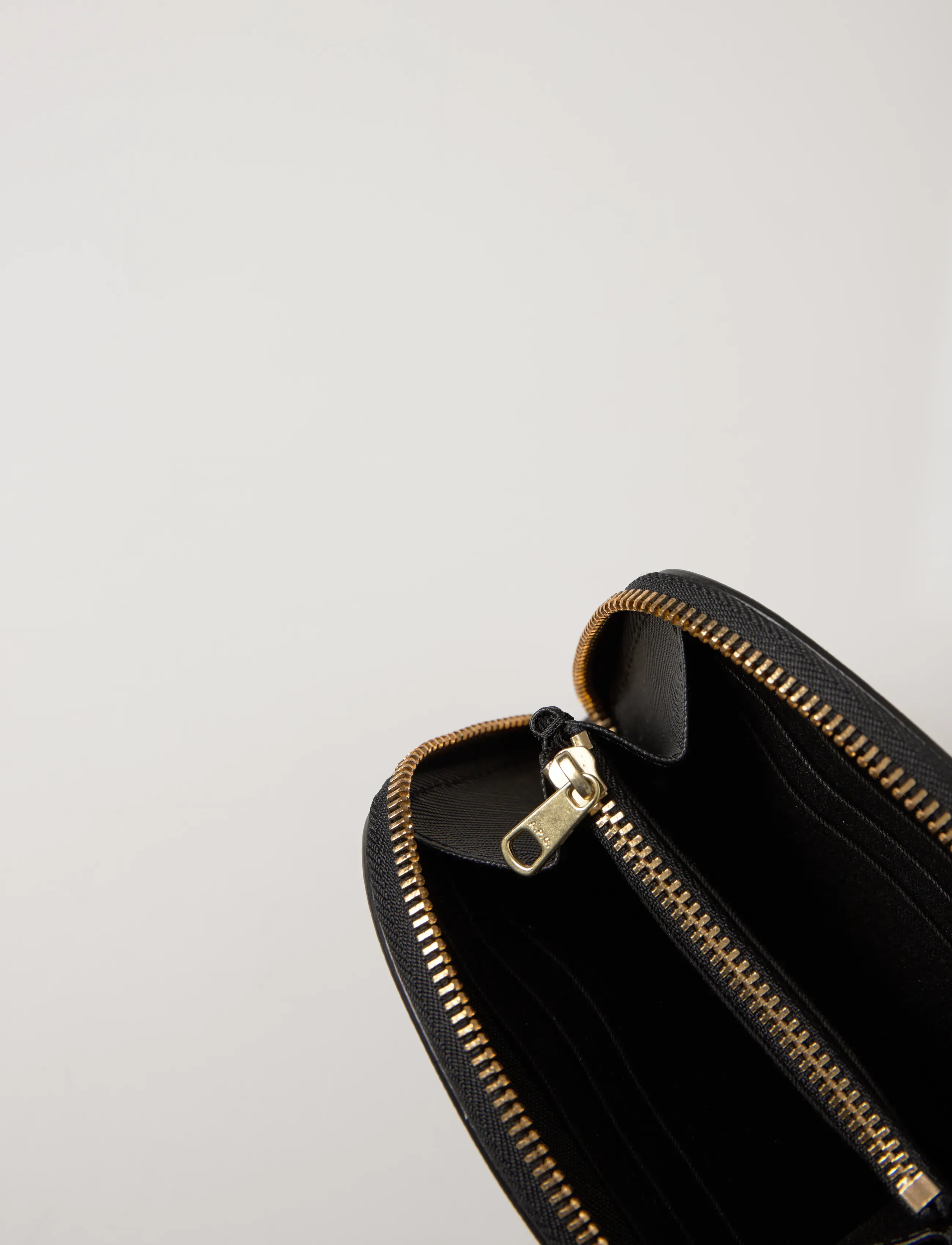 A.P.C. - compact demi-lune - portfele - noir - 4