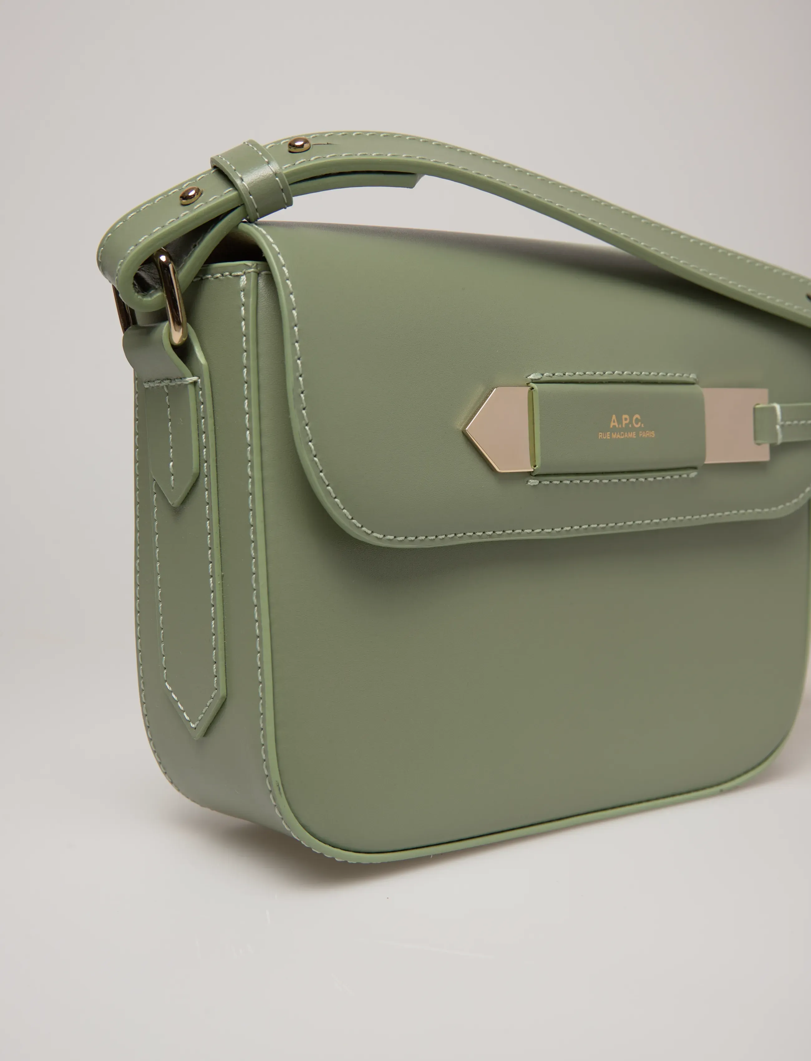 A.P.C. - sac charlotte small - crossbody bags - amande - 4