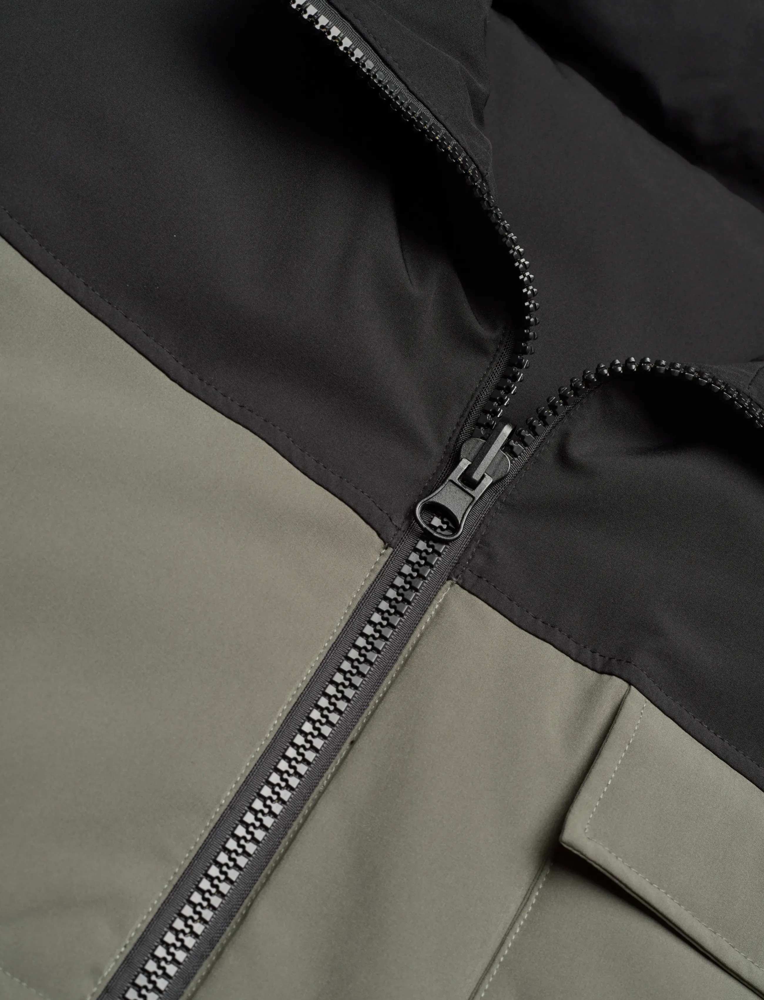 A.P.C. - Down Jacket Ted - vesti - kaki militaire/noir - 2