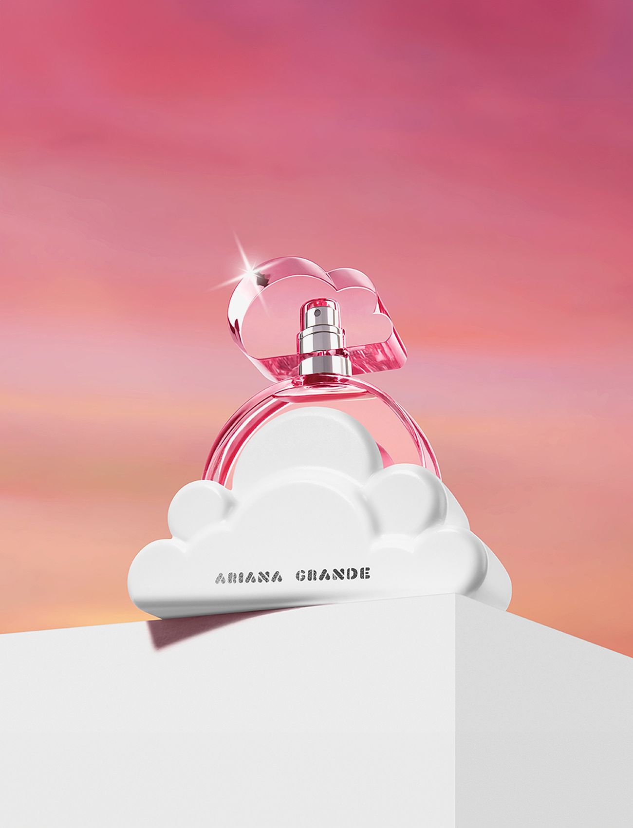 Ariana Grande - Cloud Pink EdP - redo för date night - clear - 3