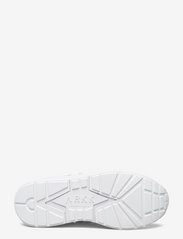 ARKK Copenhagen - Raven Mesh PET S-E15 Triple White - - sportiska stila apavi ar pazeminātu potītes daļu - triple white - 3