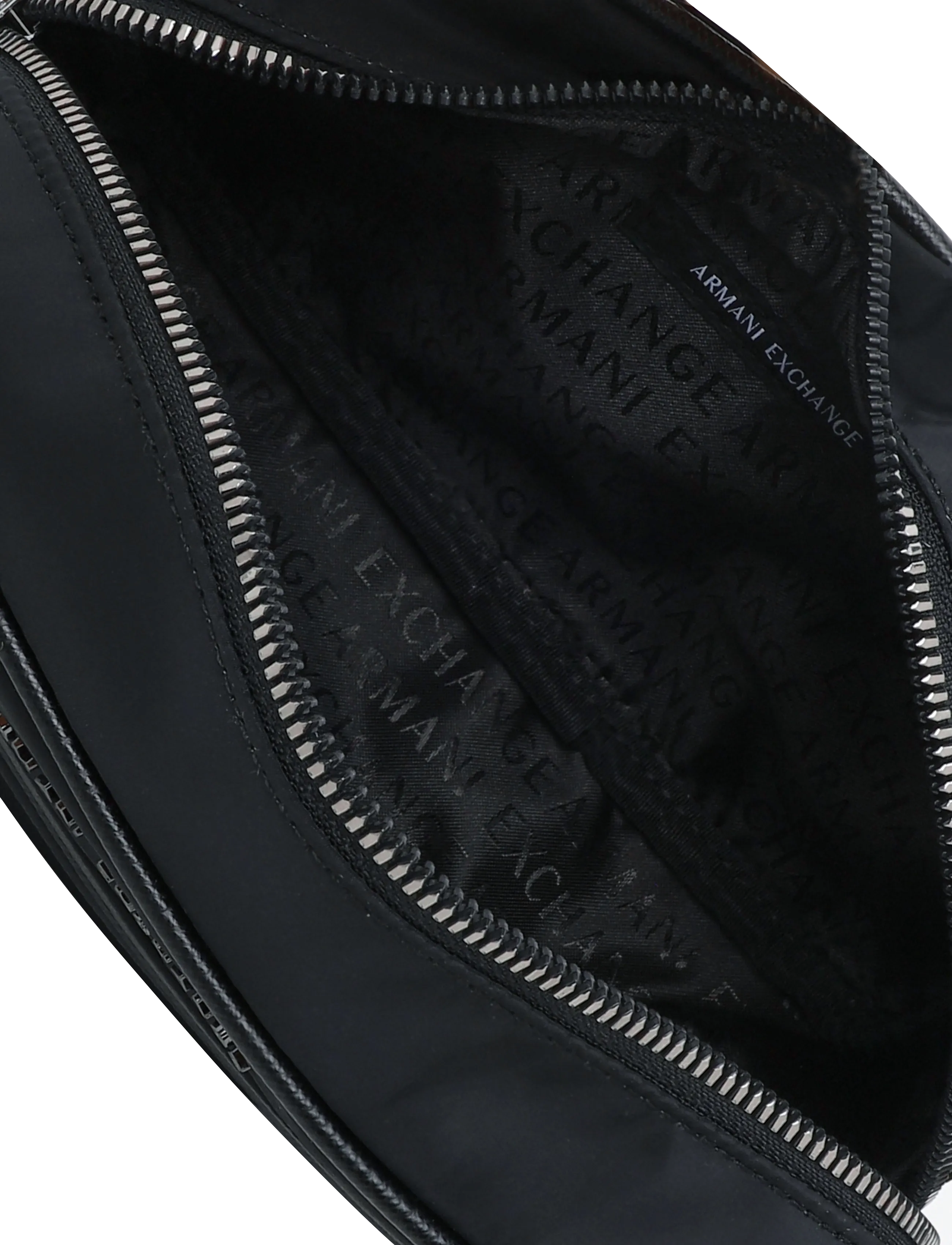 Armani Exchange - BEAUTY CASE - black / black - 4