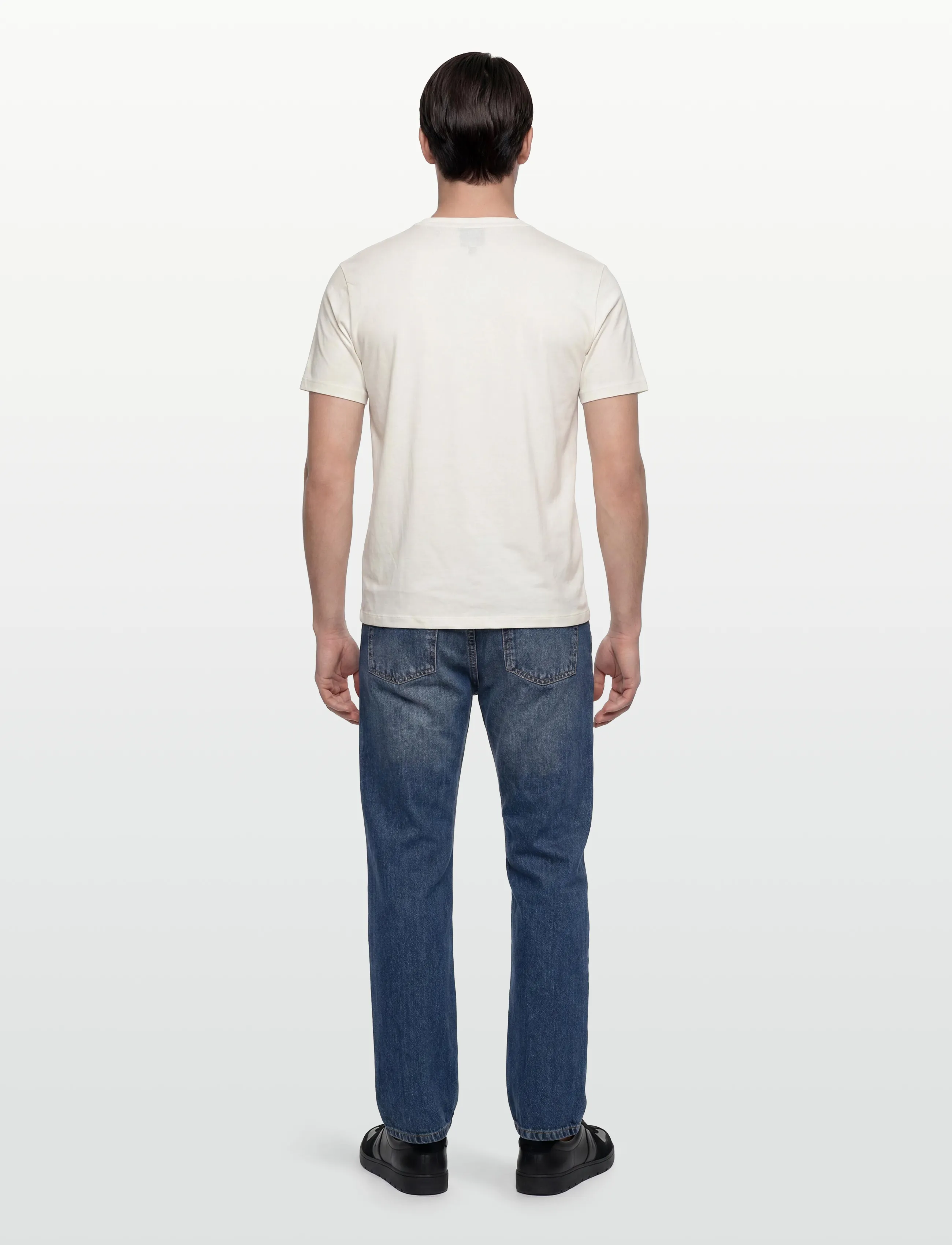 T-shirt med logotyp 4