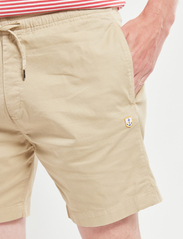 Armor Lux - Short Héritage - casual shorts - pale olive - 3