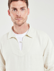 Armor Lux - Linen Fisherman's smock Héritage - basic shirts - oyster clair - 4