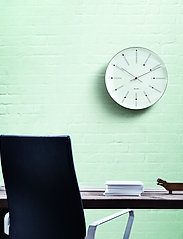 Arne Jacobsen Clocks - Bankers Wall clock Ø29cm - sienas pulksteņi - white/black/red - 1
