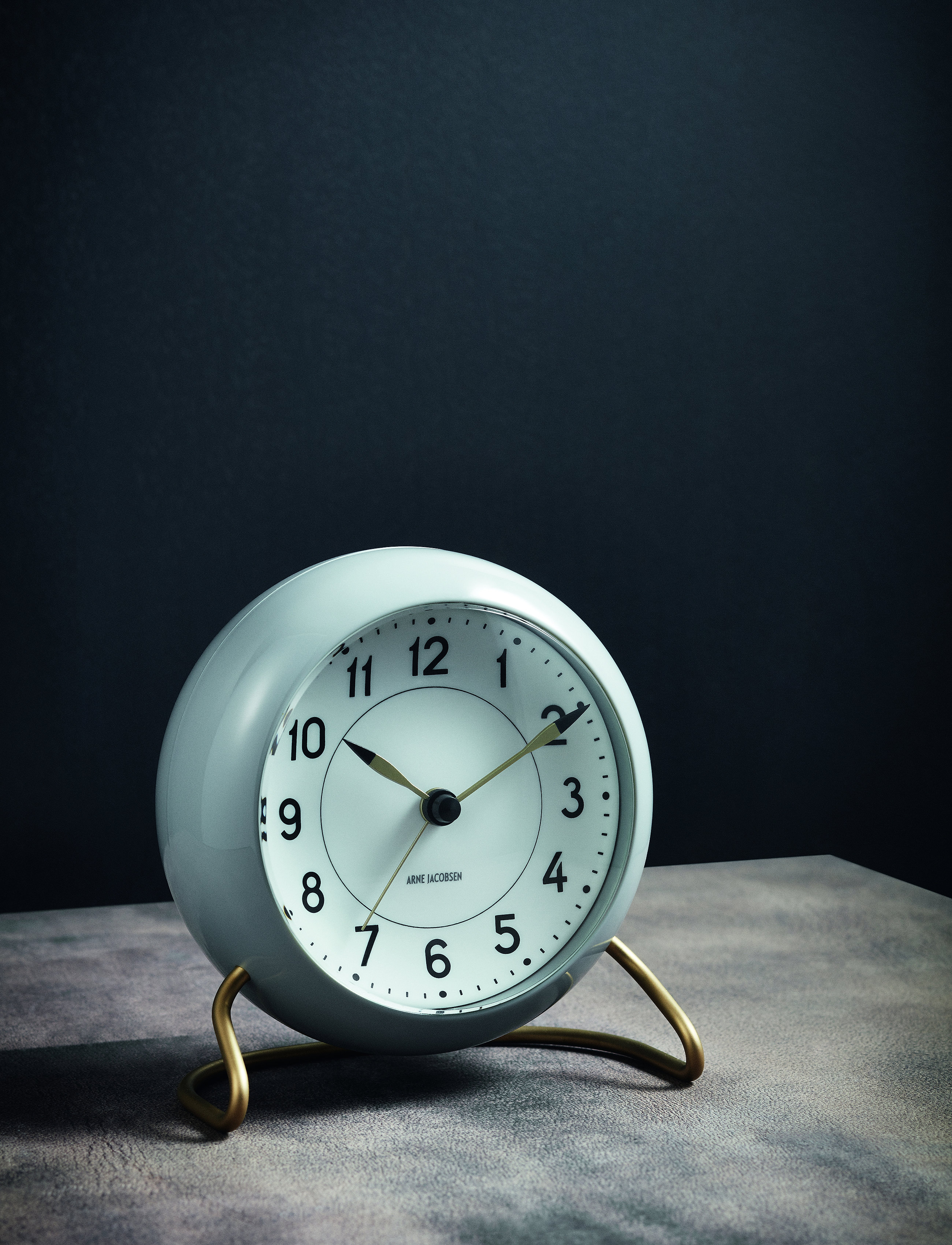 Arne Jacobsen Clocks - Station Bordur Ø11 cm - vækkeure - grey/white - 2