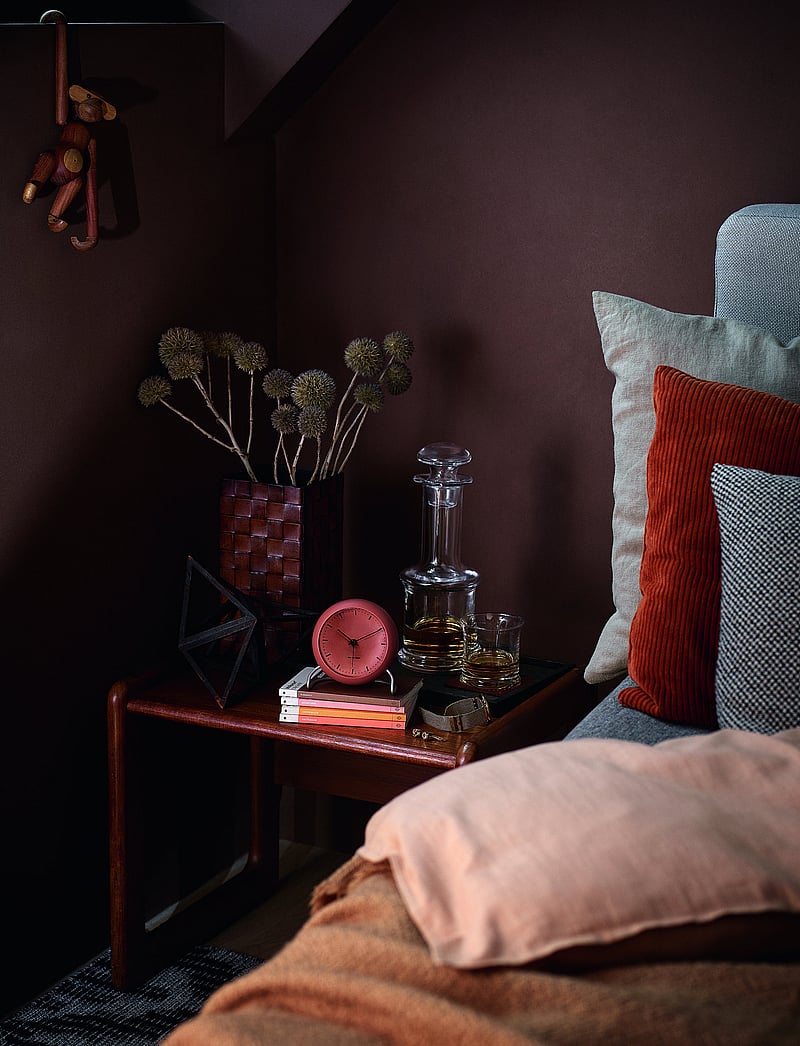 Arne Jacobsen Clocks - City Hall Bordsur Ø11 cm - köp efter pris - pale orange - 2