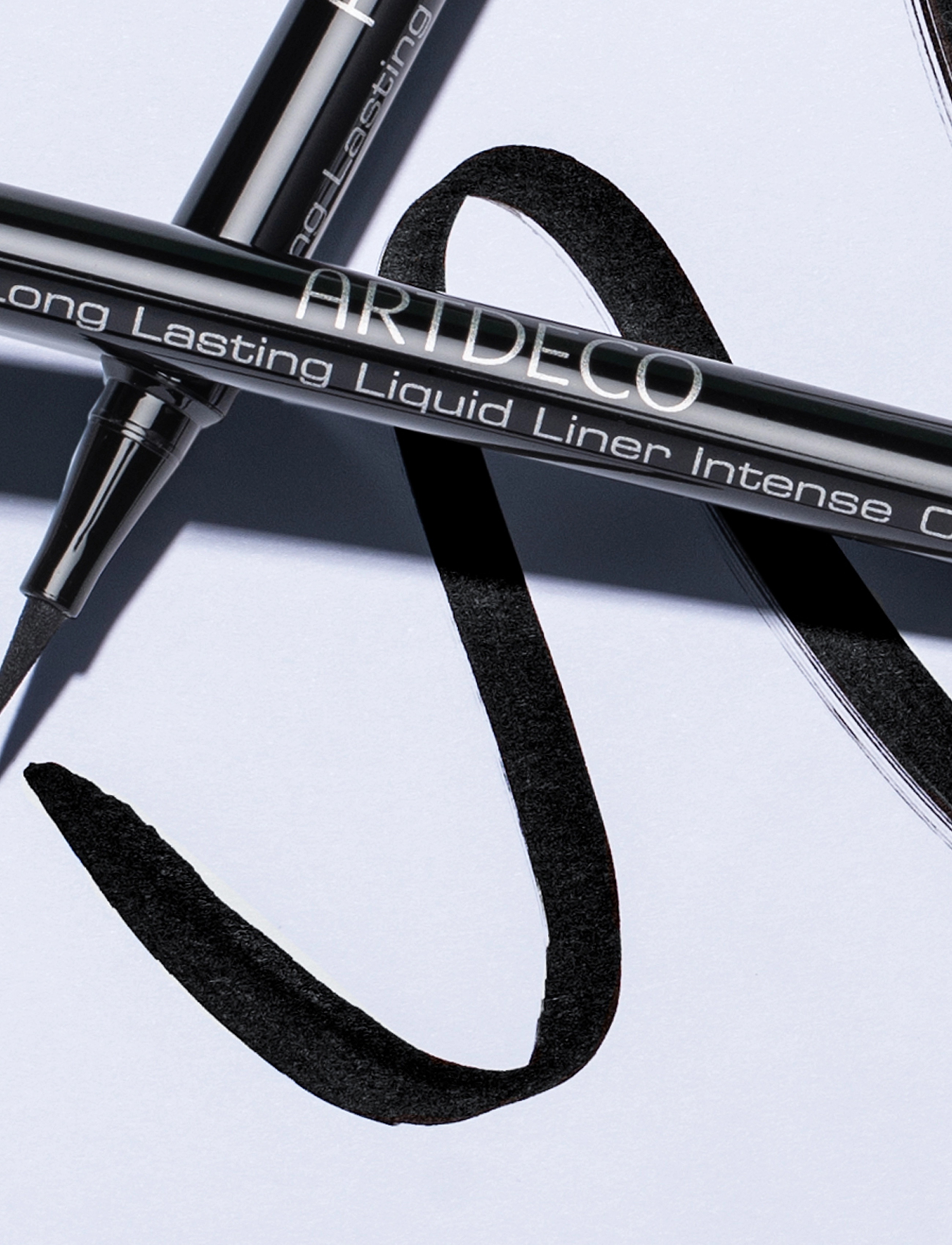 Artdeco - Liquid Liner Long Lasting Intense - förðunarvörur - black line - 3