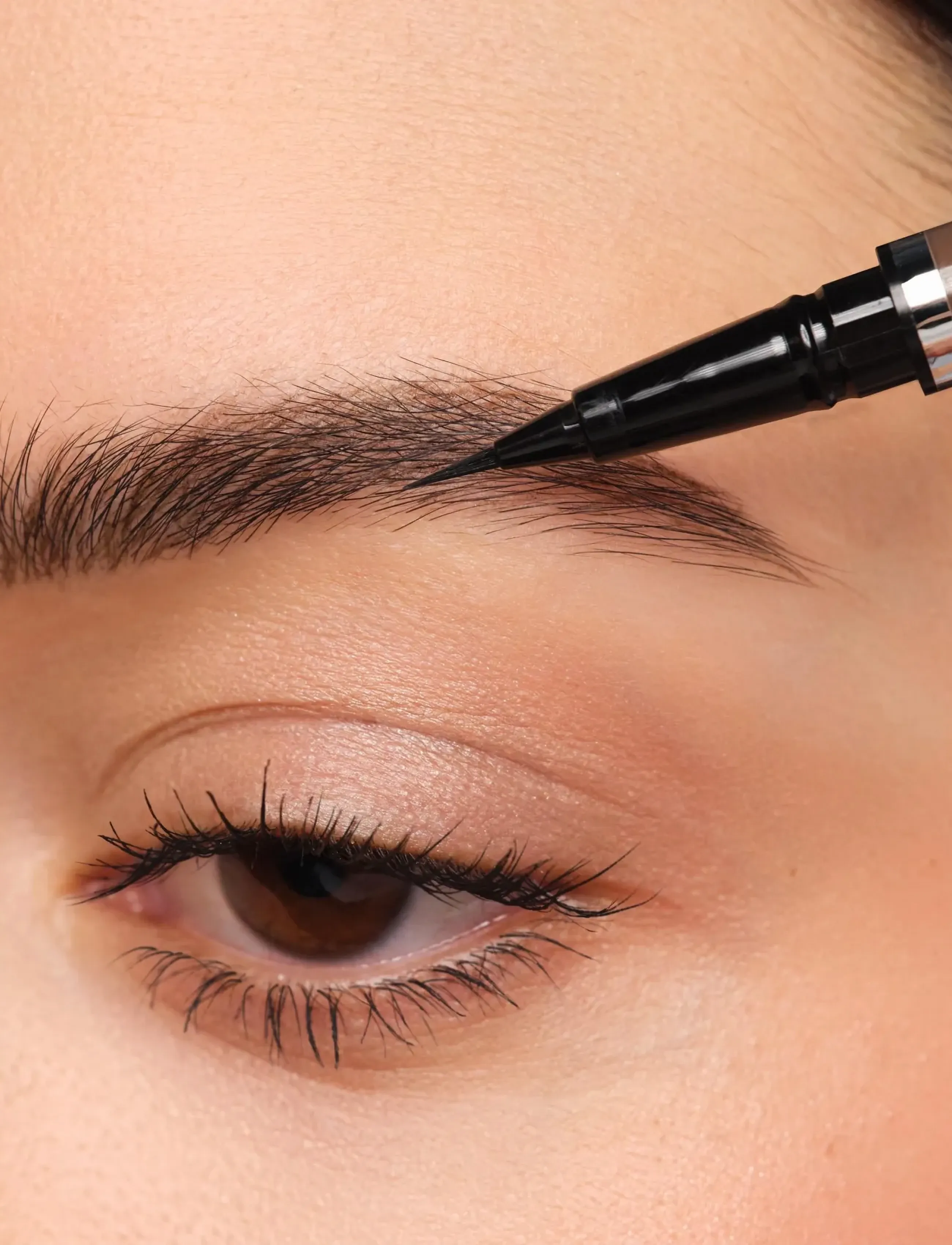 Artdeco - 24H Micro Brow Liquid Liner - Ögon & bryn  - 06 dark brown - 0