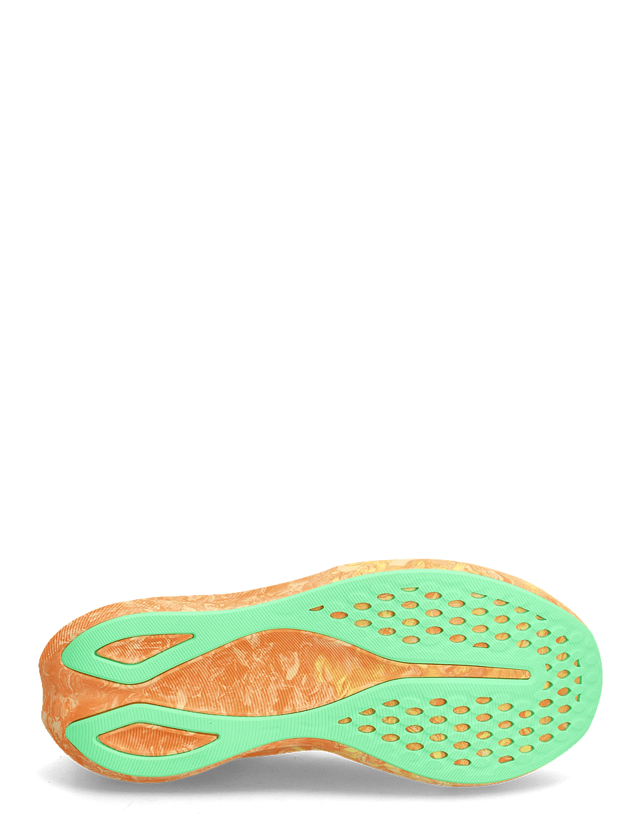 Asics - NOOSA TRI 16 - shoes - light orange/lemon spark - 4