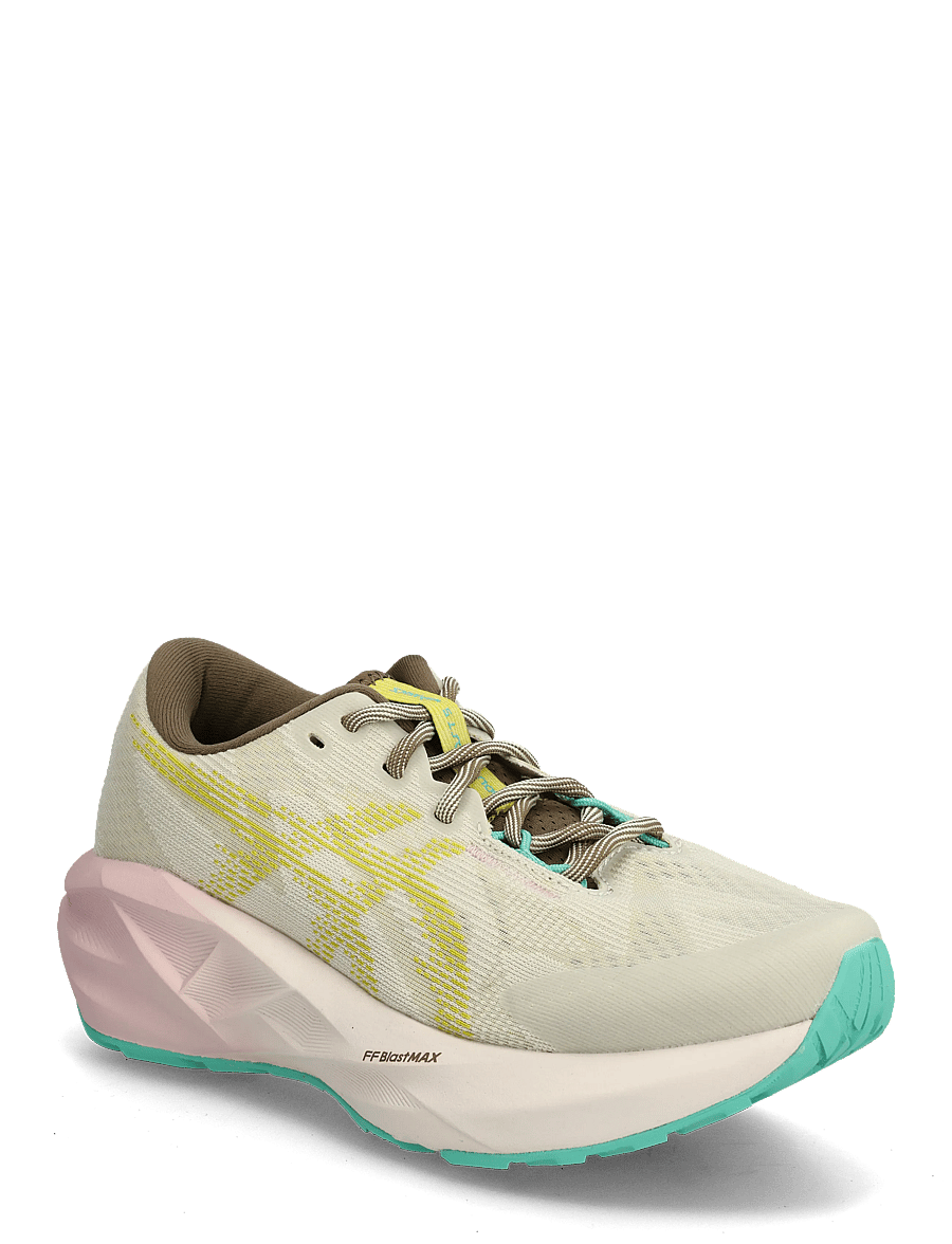 Asics - NOVABLAST 5 TR - shoes - light dust/cacti - 0