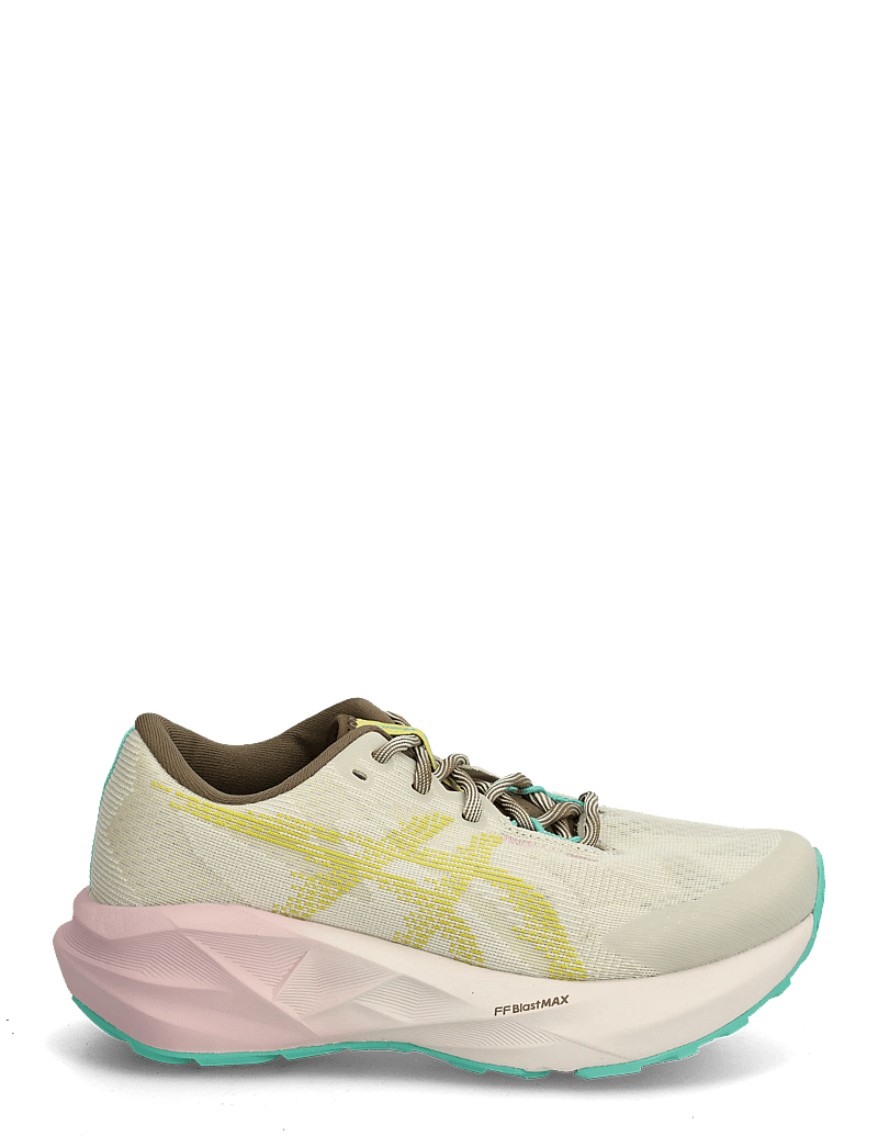 Asics - NOVABLAST 5 TR - shoes - light dust/cacti - 1