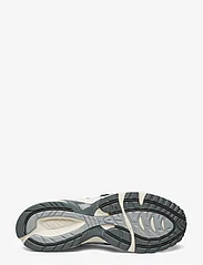 Asics - GEL-1090v2 - sportiska stila apavi ar pazeminātu potītes daļu - white/steel grey - 4