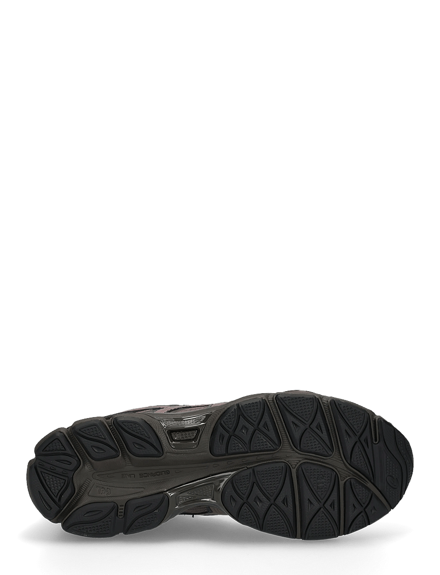 Asics - GEL-CUMULUS 16 - lave sneakers - cocoa powder/black - 4