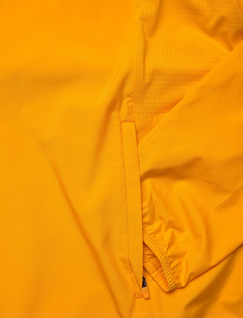 Asics - ASICS CORE JACKET - sports jackets - yamabuki - 3