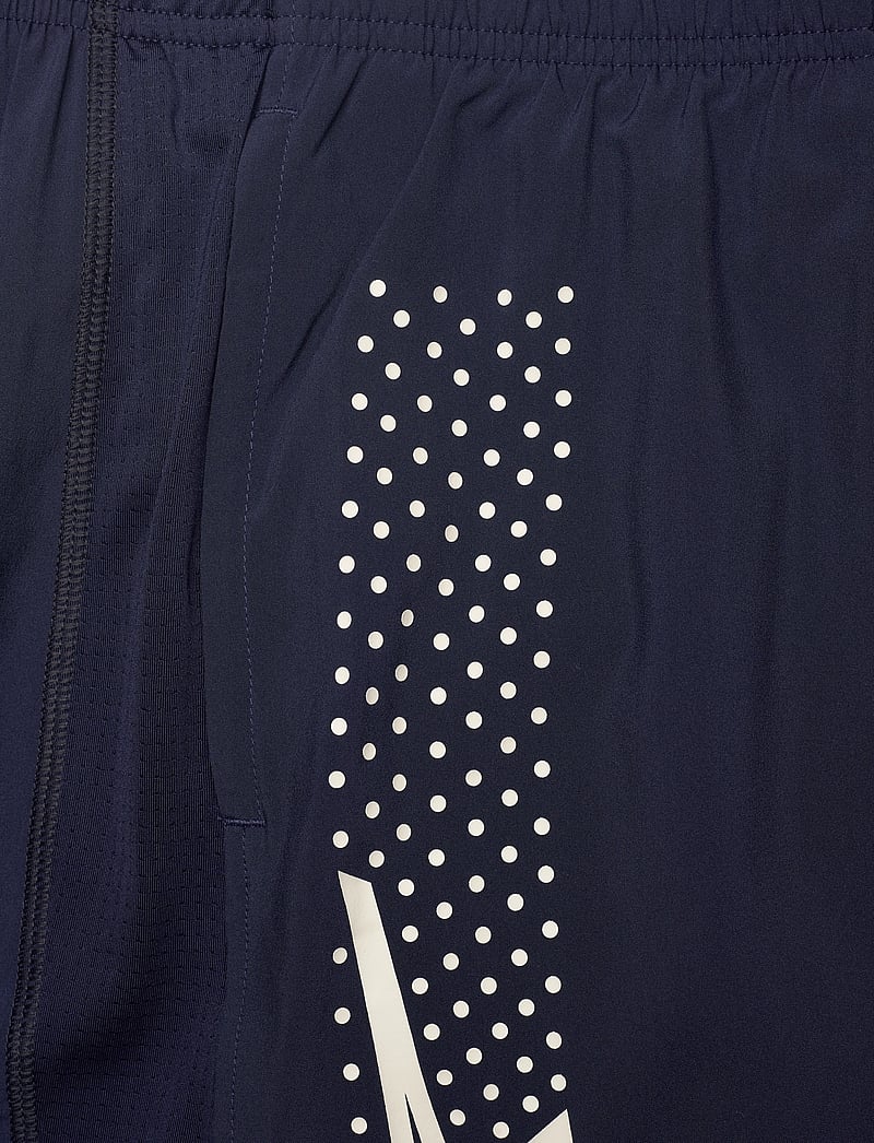 Asics - ASICS ICON 7IN SHORT - lühikesed jooksupüksid - midnight - 2