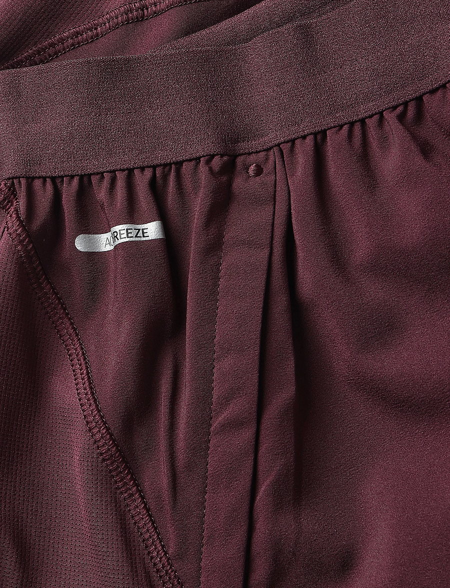 Asics - ROAD 5IN SHORT - lühikesed jooksupüksid - dark currant - 2