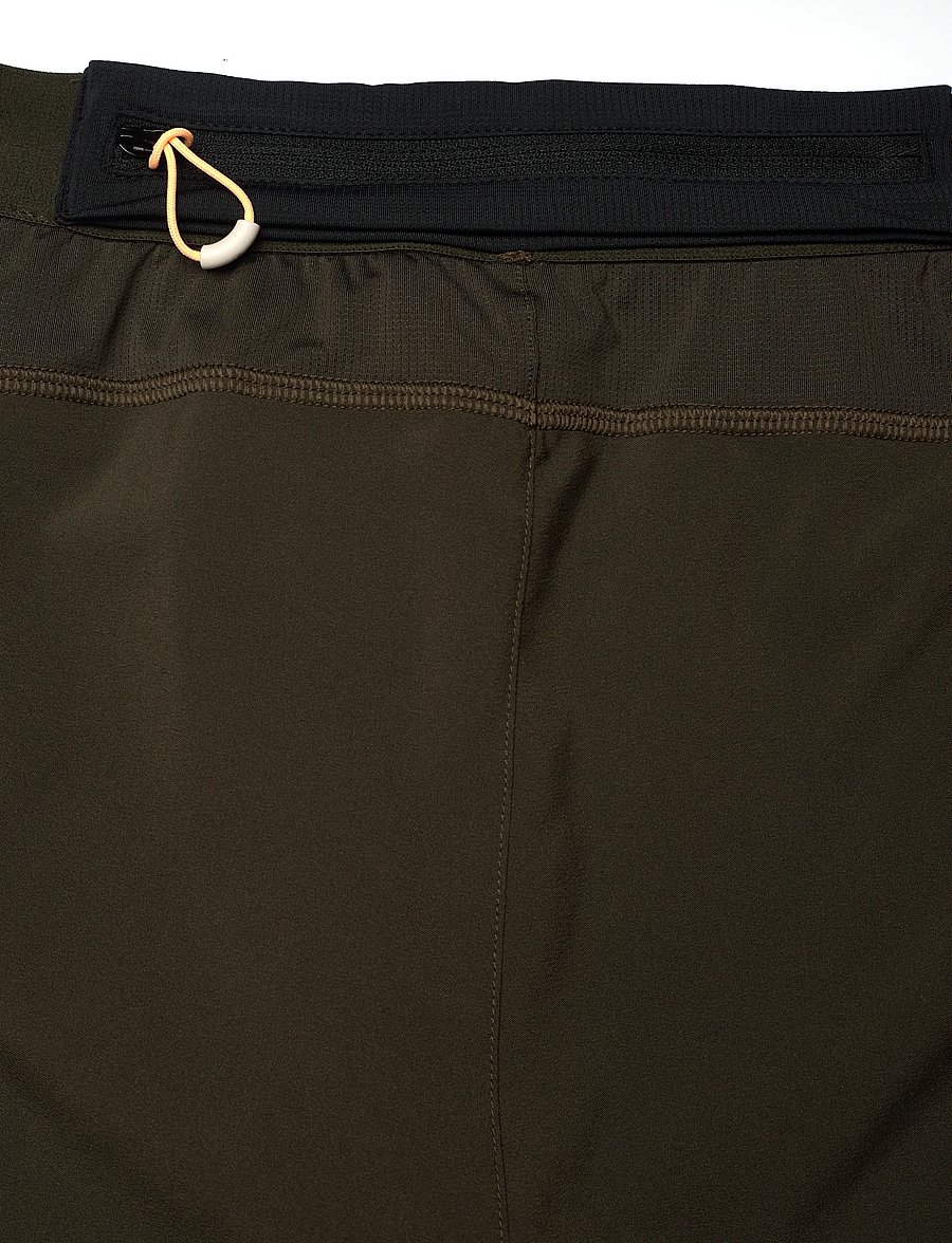 Asics - ROAD 7IN SHORT - laufshorts - brown stone - 4