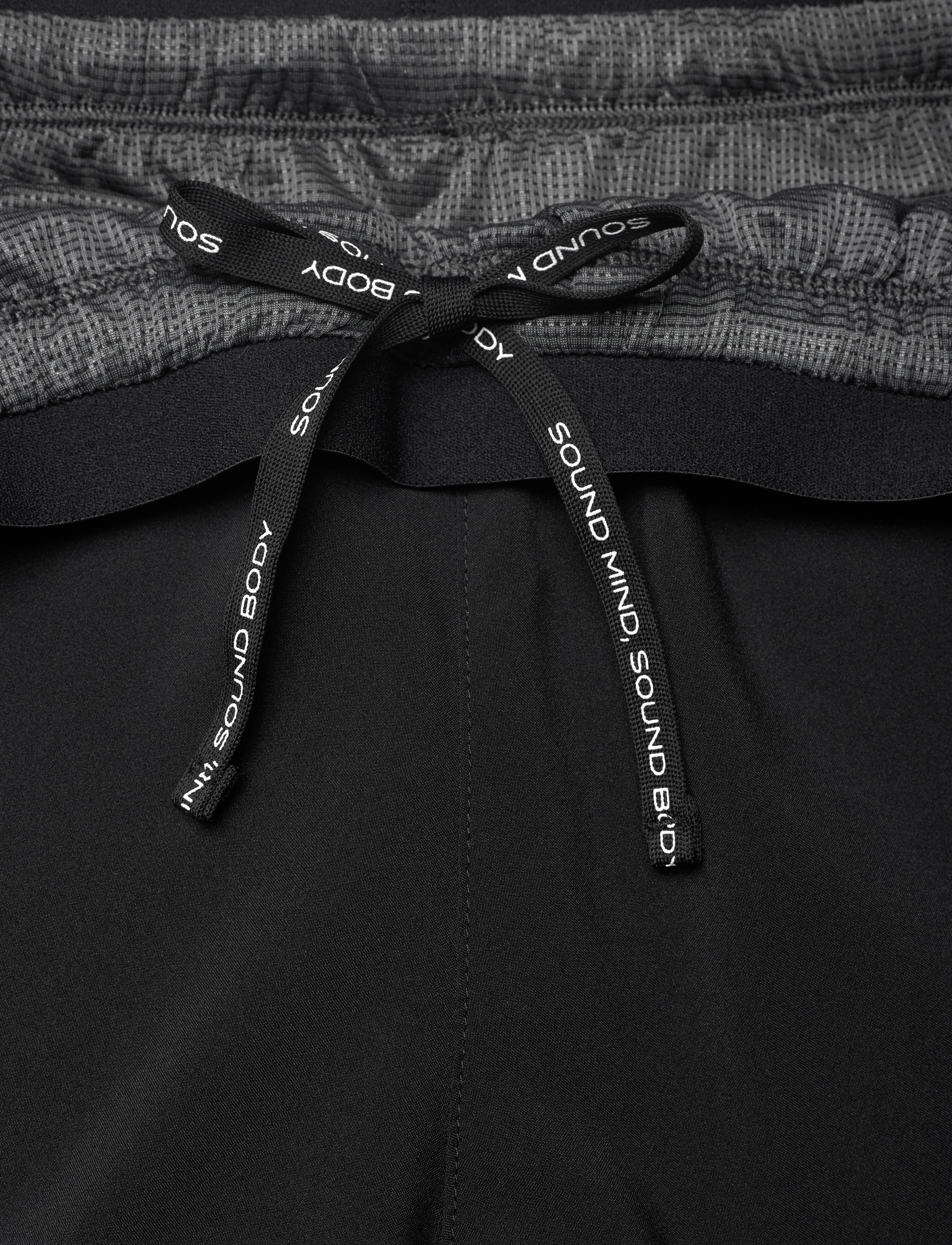 Asics - ROAD 7IN SHORT - lühikesed jooksupüksid - performance black - 3