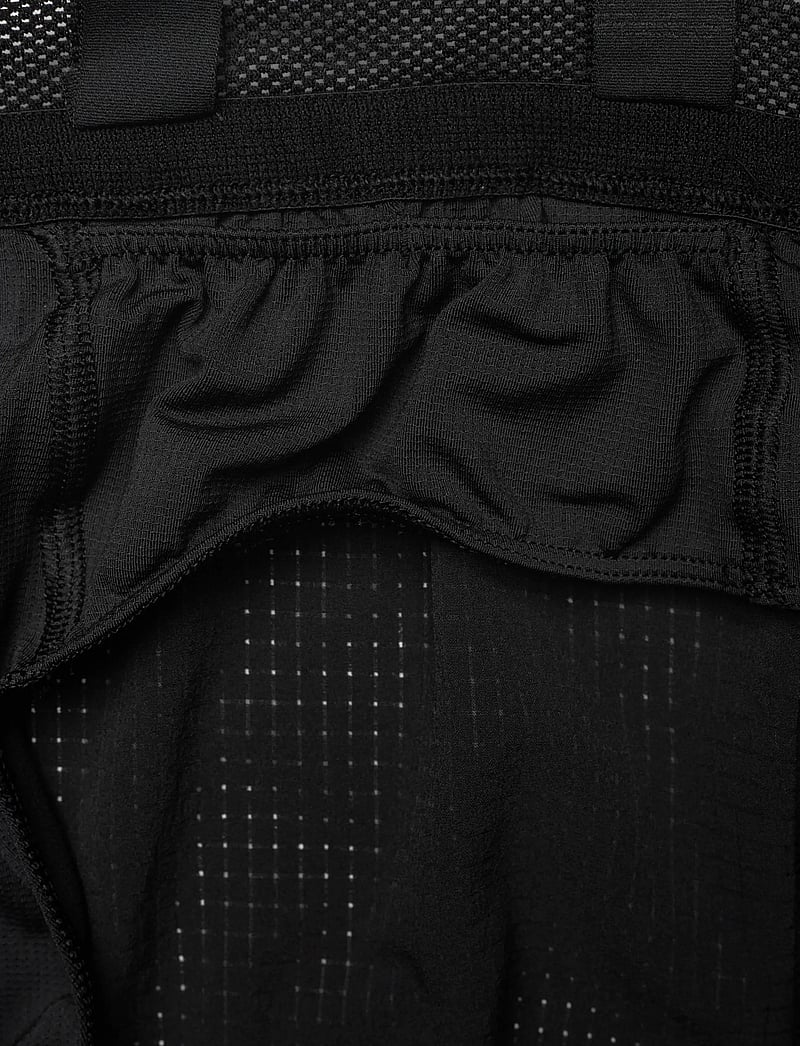 Asics - METARUN 5IN SHORT - løbeshorts - performance black - 4